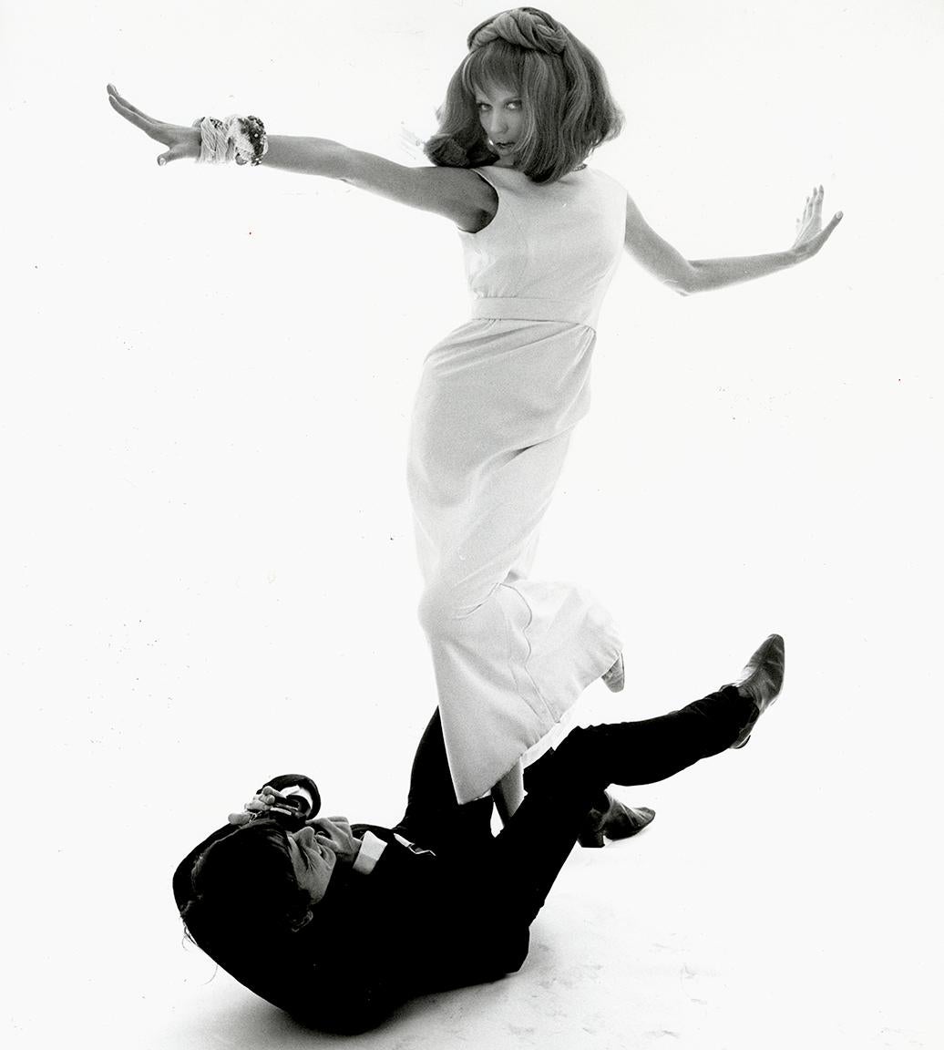 Bert Stern Black and White Photograph – David Bailey und Veruschka, VOGUE, New York