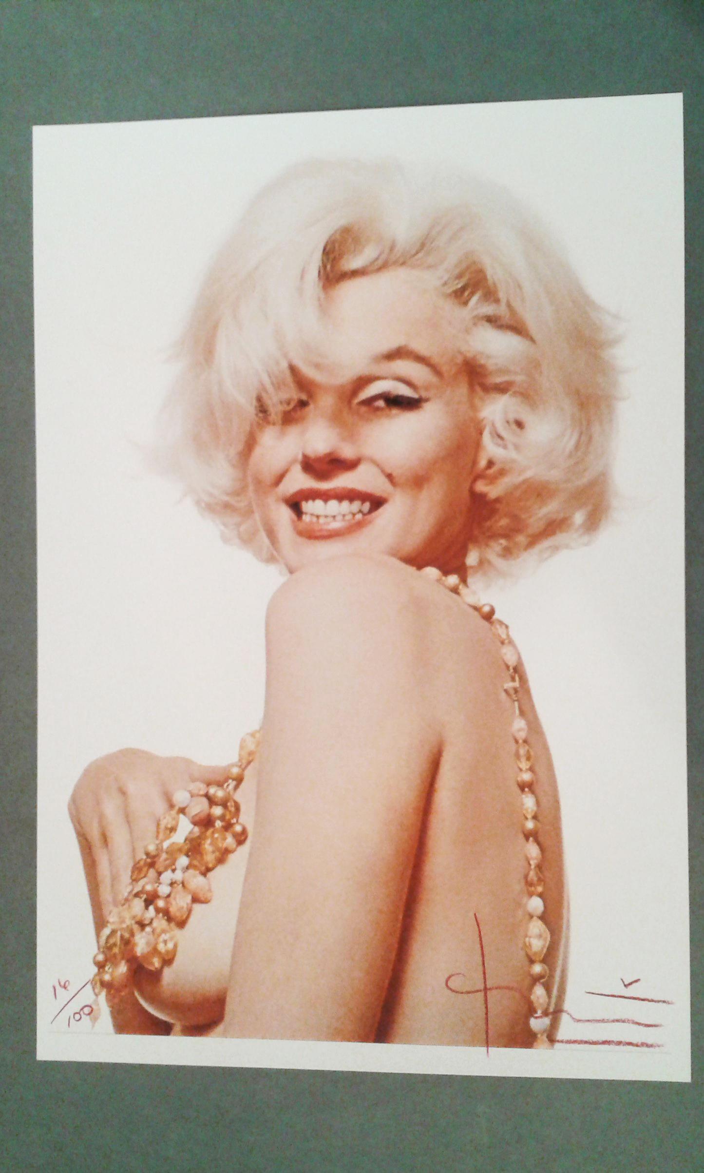 Marilyn Boob Smile, The Last Sitting Contemporary Portrait Photo Marilyn Monroe - Photograph by Bert Stern