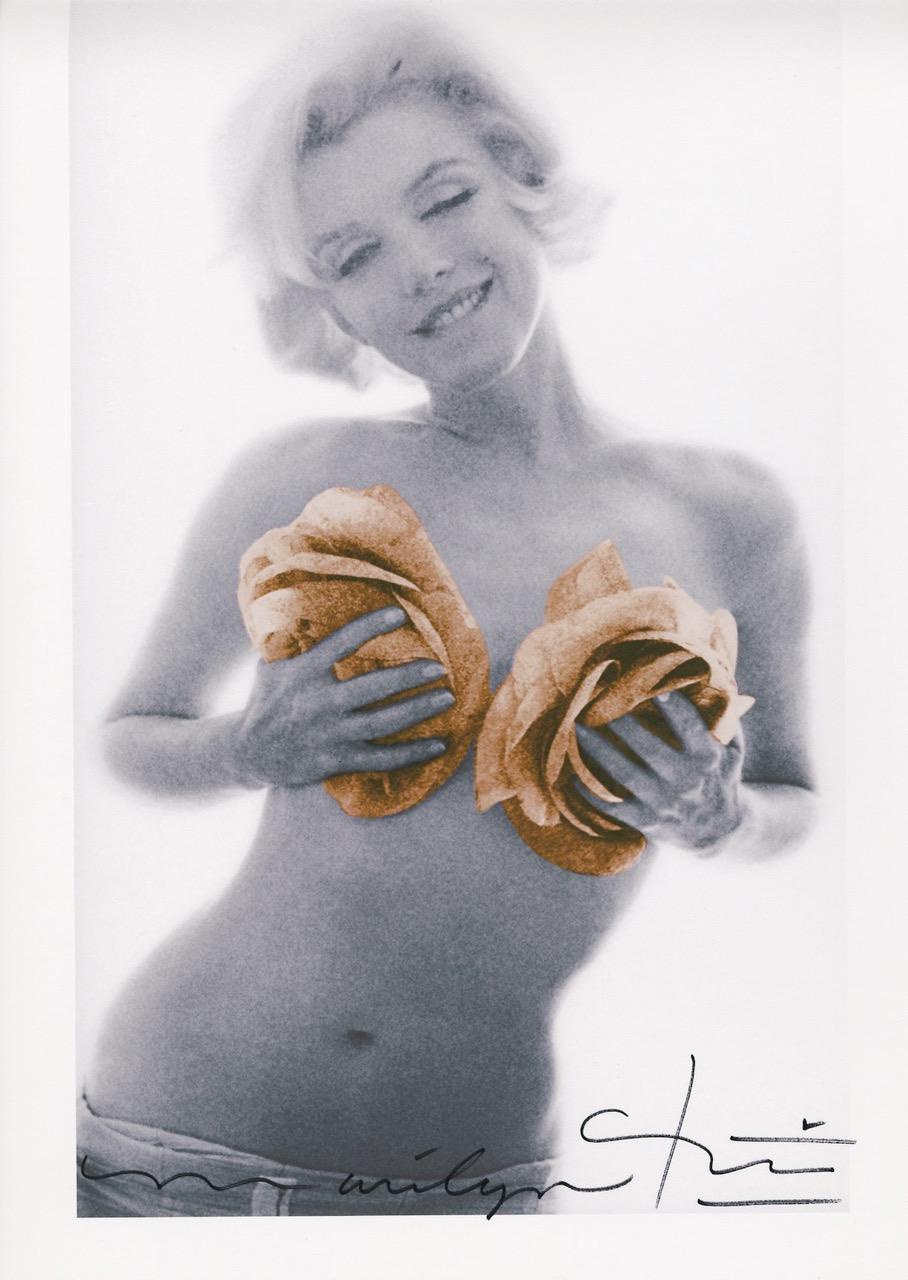 Bert Stern Portrait Photograph - Marilyn Gold Wink Roses