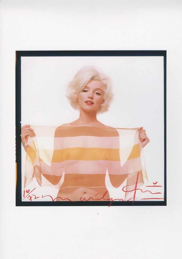 Bert stern
Marilyn Monroe in striped scarf
Mythical photo of the last seance (1962)
ink jet print by bert stern
2012
signed on both sides 
certificate signed by the artist in his lifetime
edition of 72 copies
33 X 48 cms
(image 25 x 25 cms)
perfect