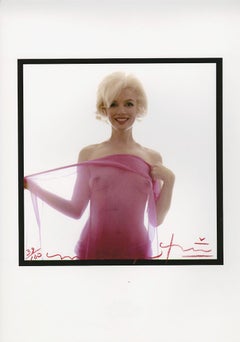 Marilyn Monroe nude in the fascia scarf by Bert Stern
