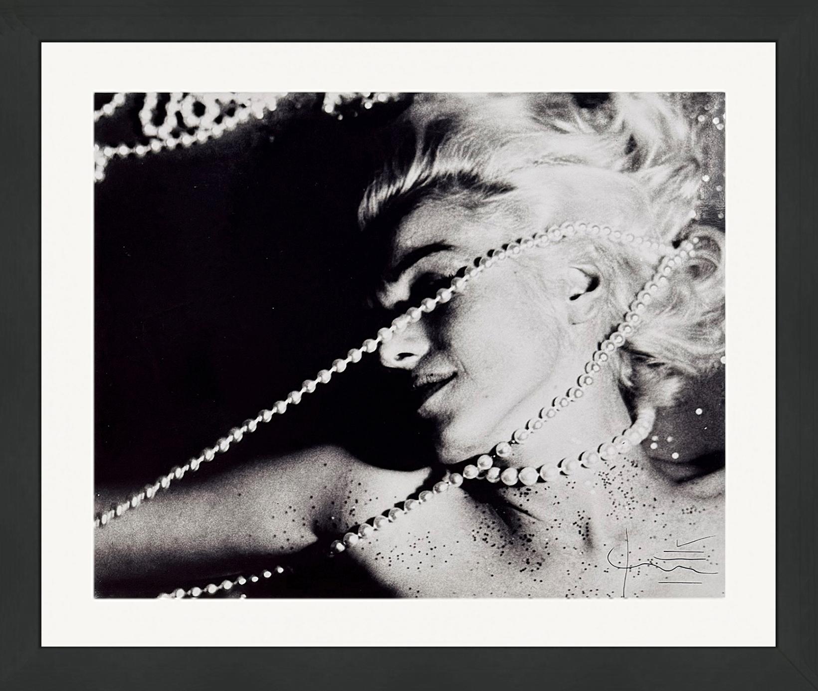 L'ultima seduta: Marilyn With Pearls (stampa C firmata a mano)