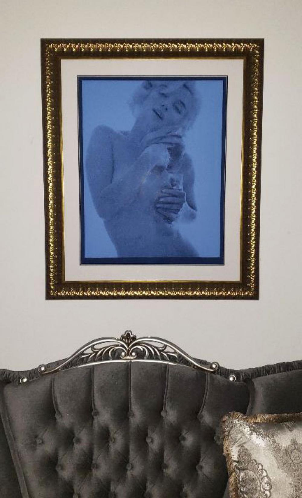 Marilyn Monroe con le rose - Print di Bert Stern
