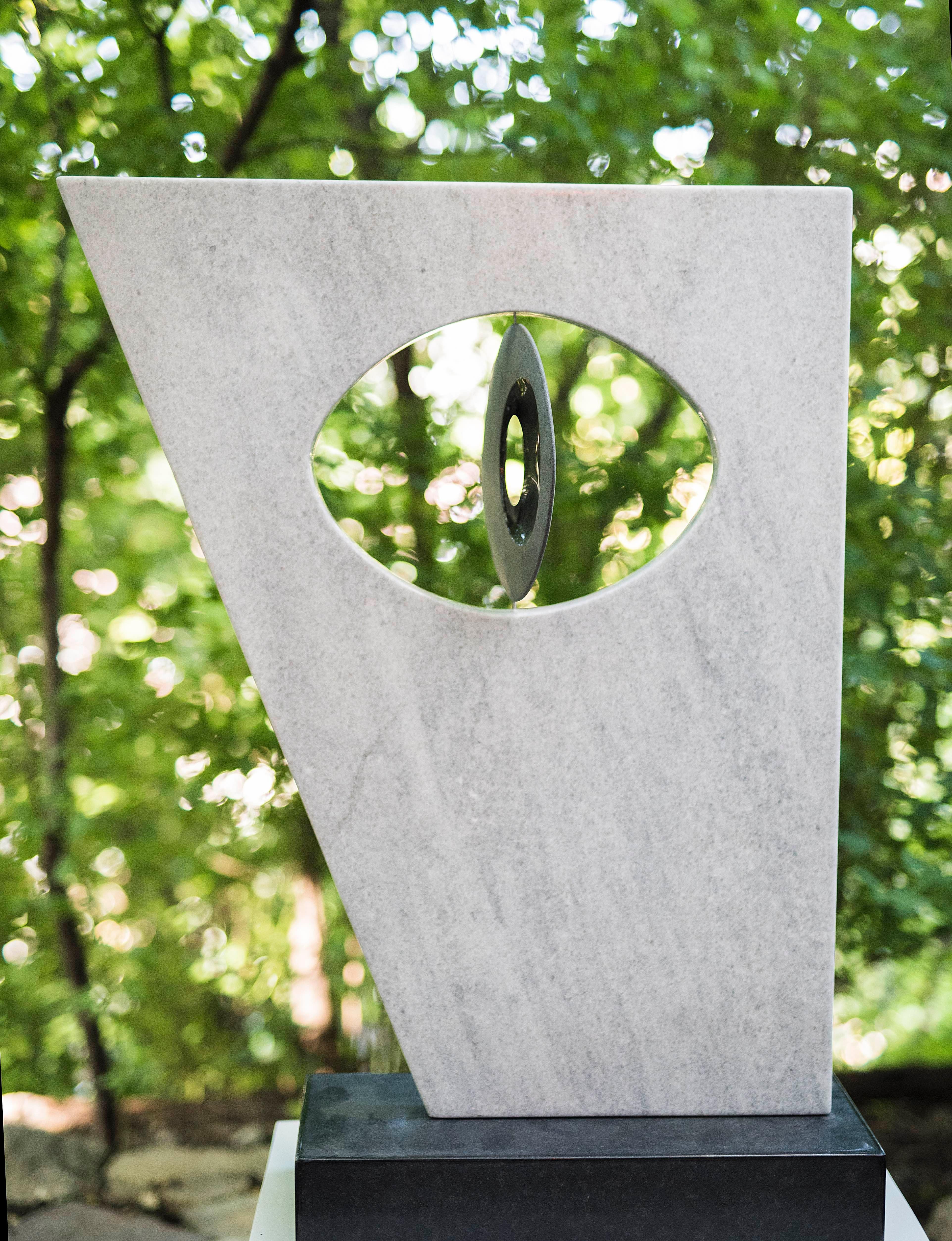 Face with goggle-eyed, Abstract Sculpture, Suitable for Outdoors For Sale 1