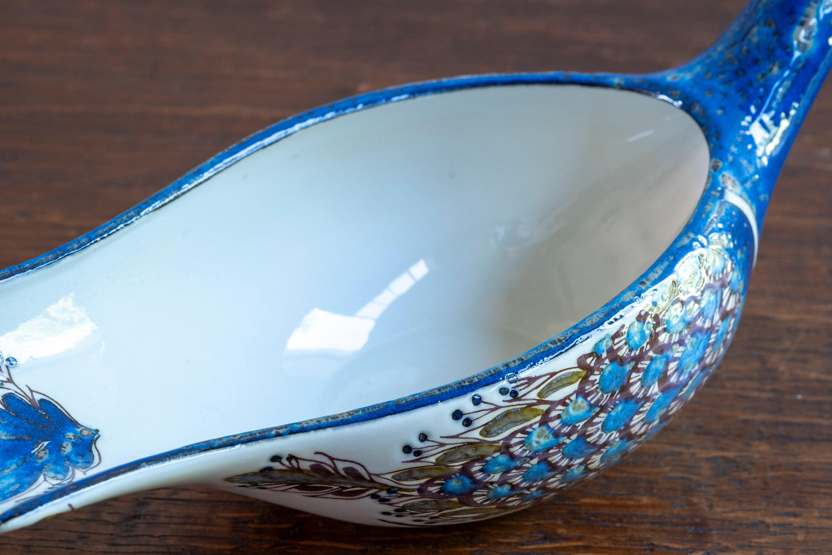 Plat à oiseaux en faïence de Berte Jessen pour Royal Copenhagen, années 1970 Danemark en vente 3