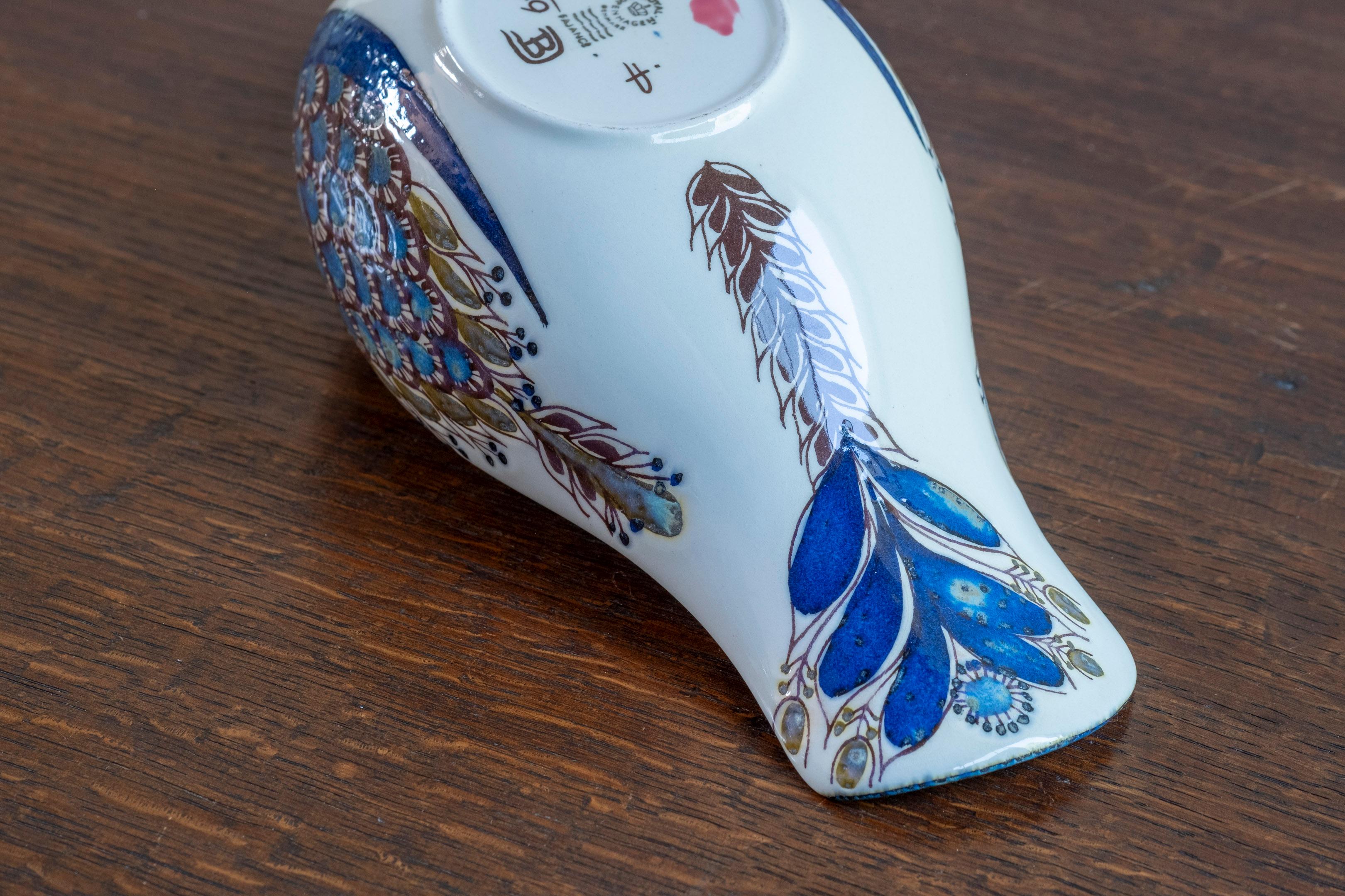 Plat à oiseaux en faïence de Berte Jessen pour Royal Copenhagen, années 1970 Danemark en vente 7