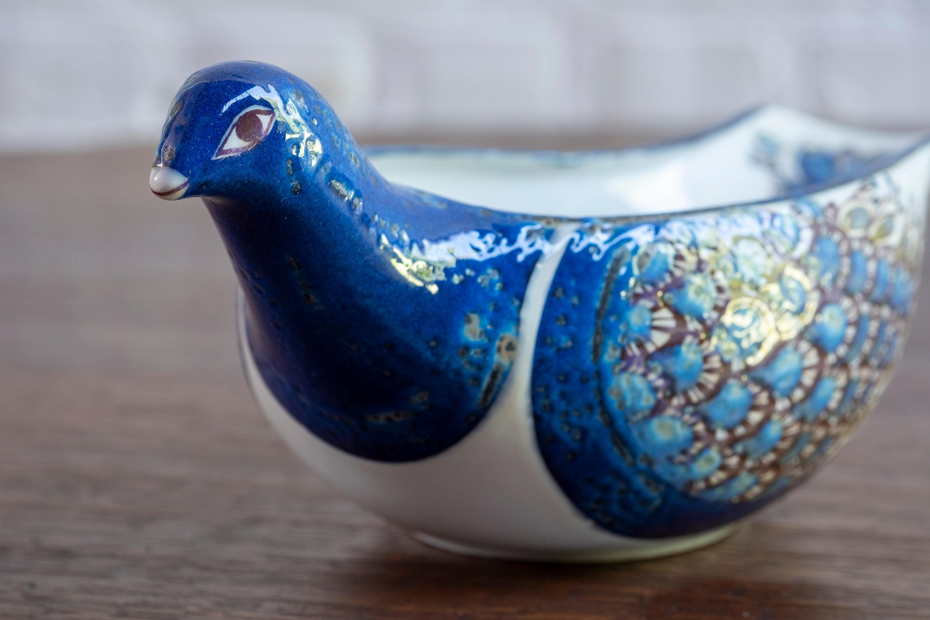 Danois Plat à oiseaux en faïence de Berte Jessen pour Royal Copenhagen, années 1970 Danemark en vente