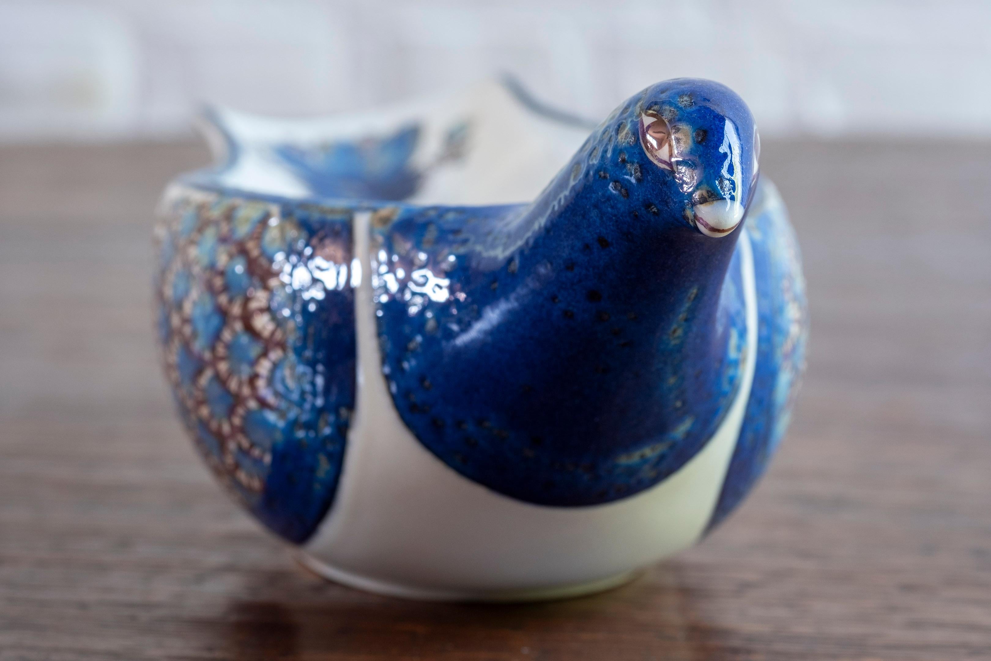 Porcelaine Plat à oiseaux en faïence de Berte Jessen pour Royal Copenhagen, années 1970 Danemark en vente