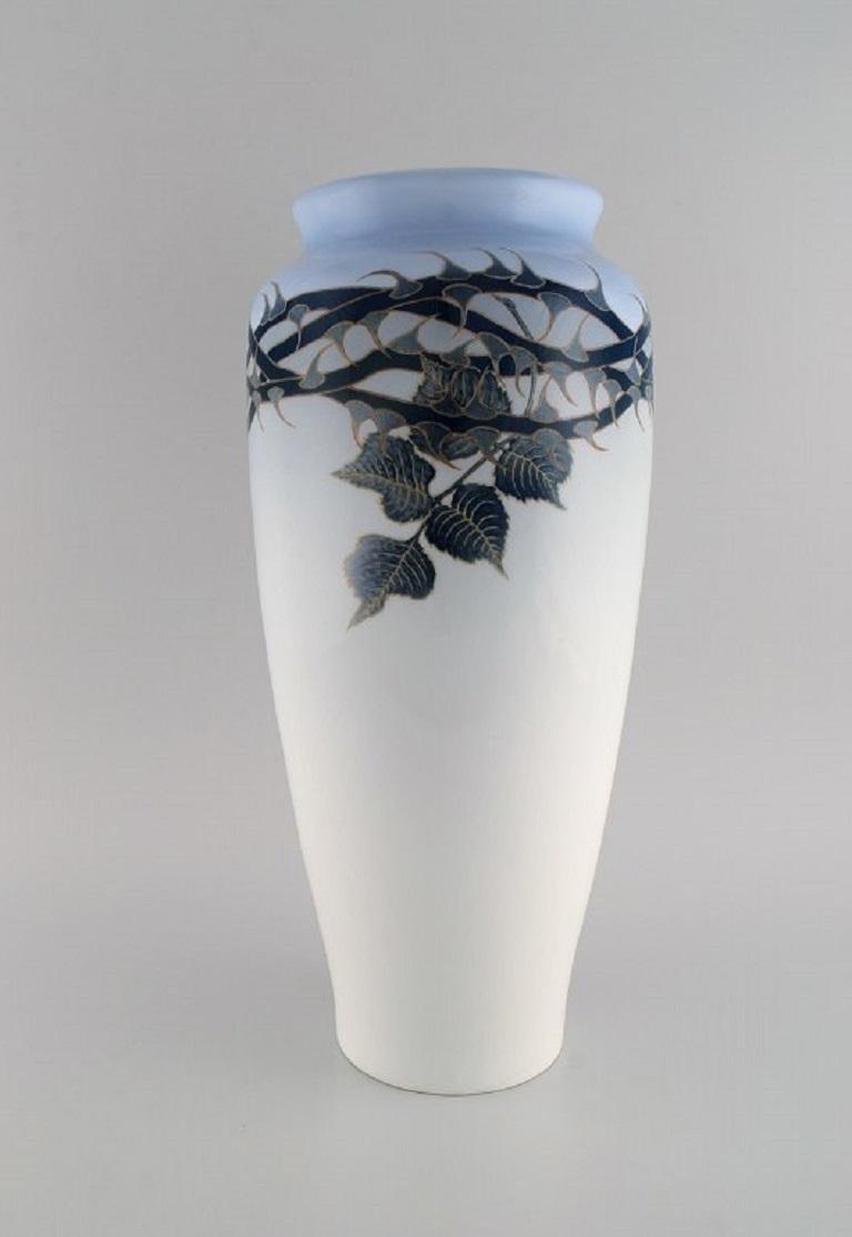 Danois Bertha Nathanielsen pour Royal Copenhagen, grand vase Art nouveau unique en vente