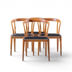 Chaises de salle à manger en noyer italien « Bertha Schaefer » pour Singer & Sons - Lot de 4