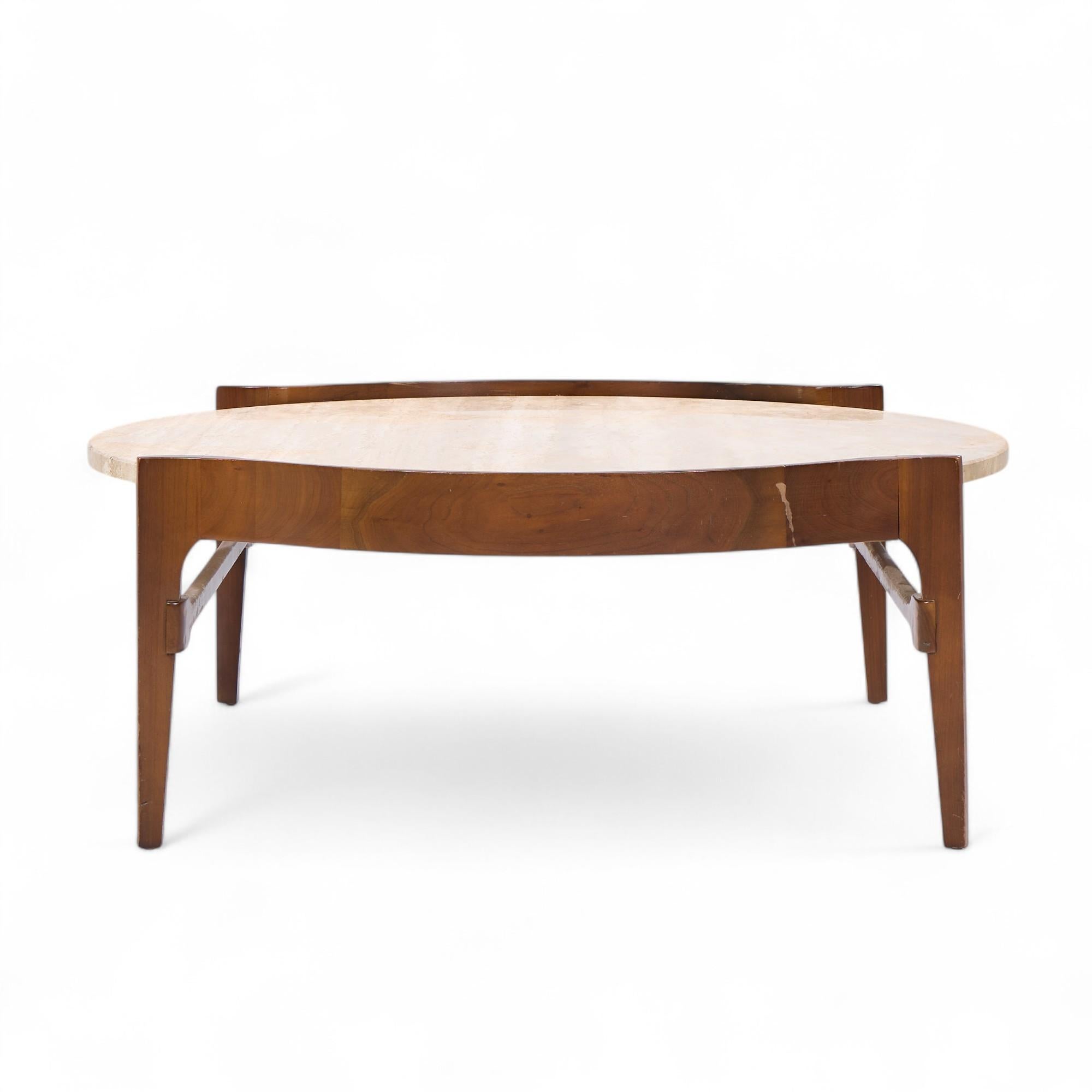 Américain Table basse en travertin et noyer du milieu du siècle de Bertha Schaefer pour Singer & Sons en vente