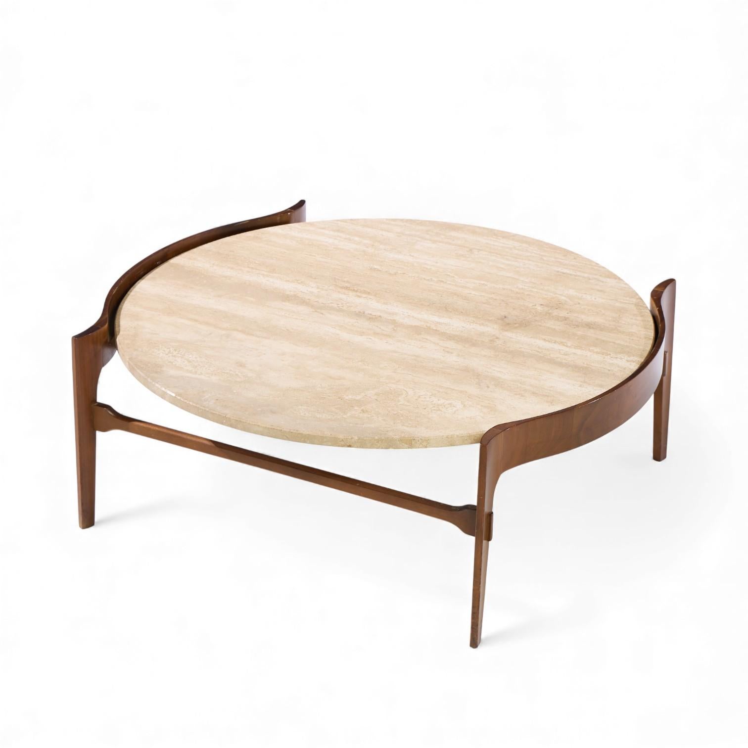Bertha Schaefer for Singer & Sons Mid Century Travertine and Walnut Coffee Table en vente 2