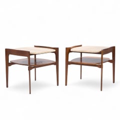 Bertha Schaefer para Singer & Sons Mesas auxiliares esculpidas en travertino y nogal - Pareja