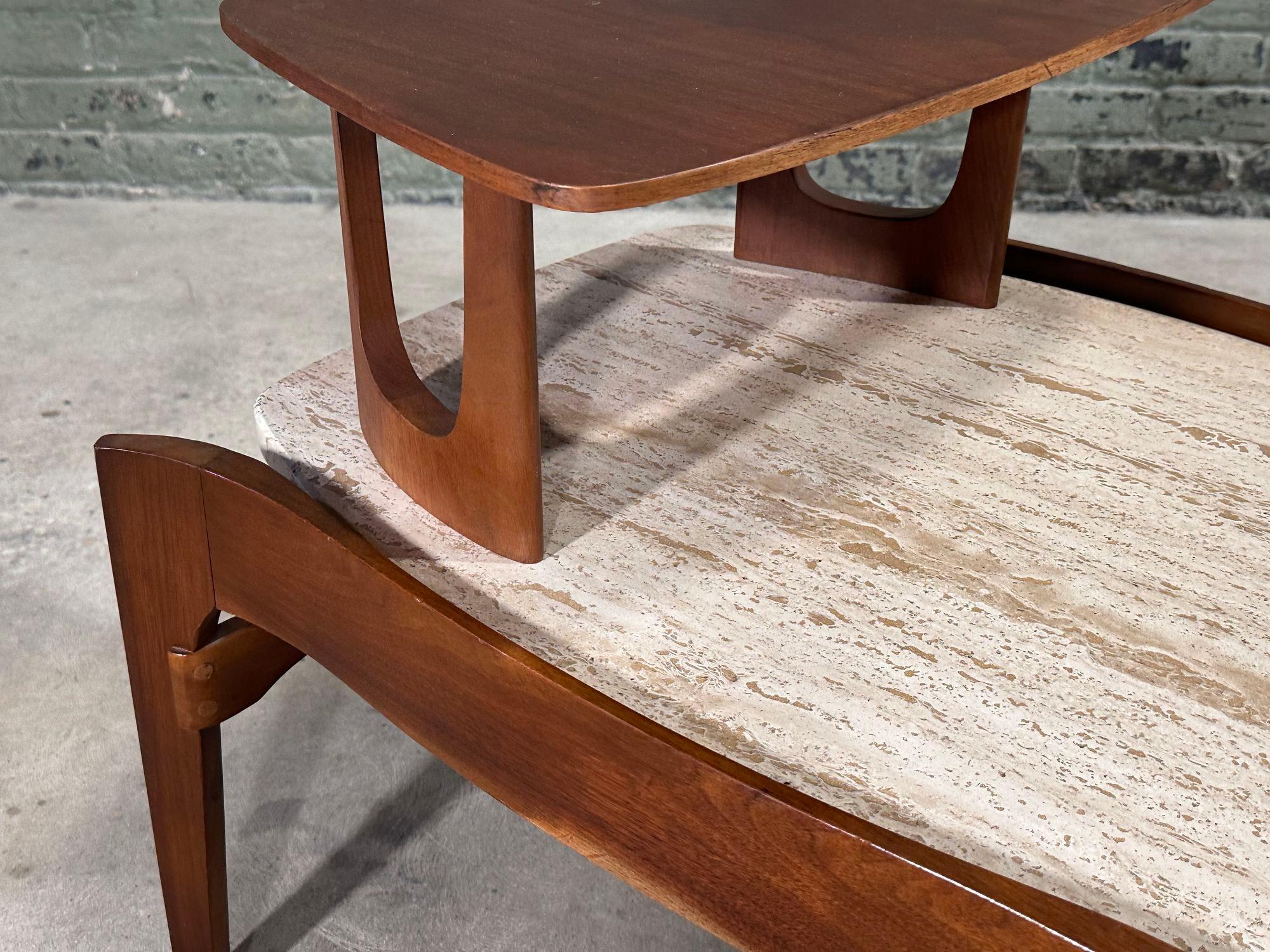 Travertin Table d'appoint en noyer et travertin, Bertha Schaefer, 1960 en vente