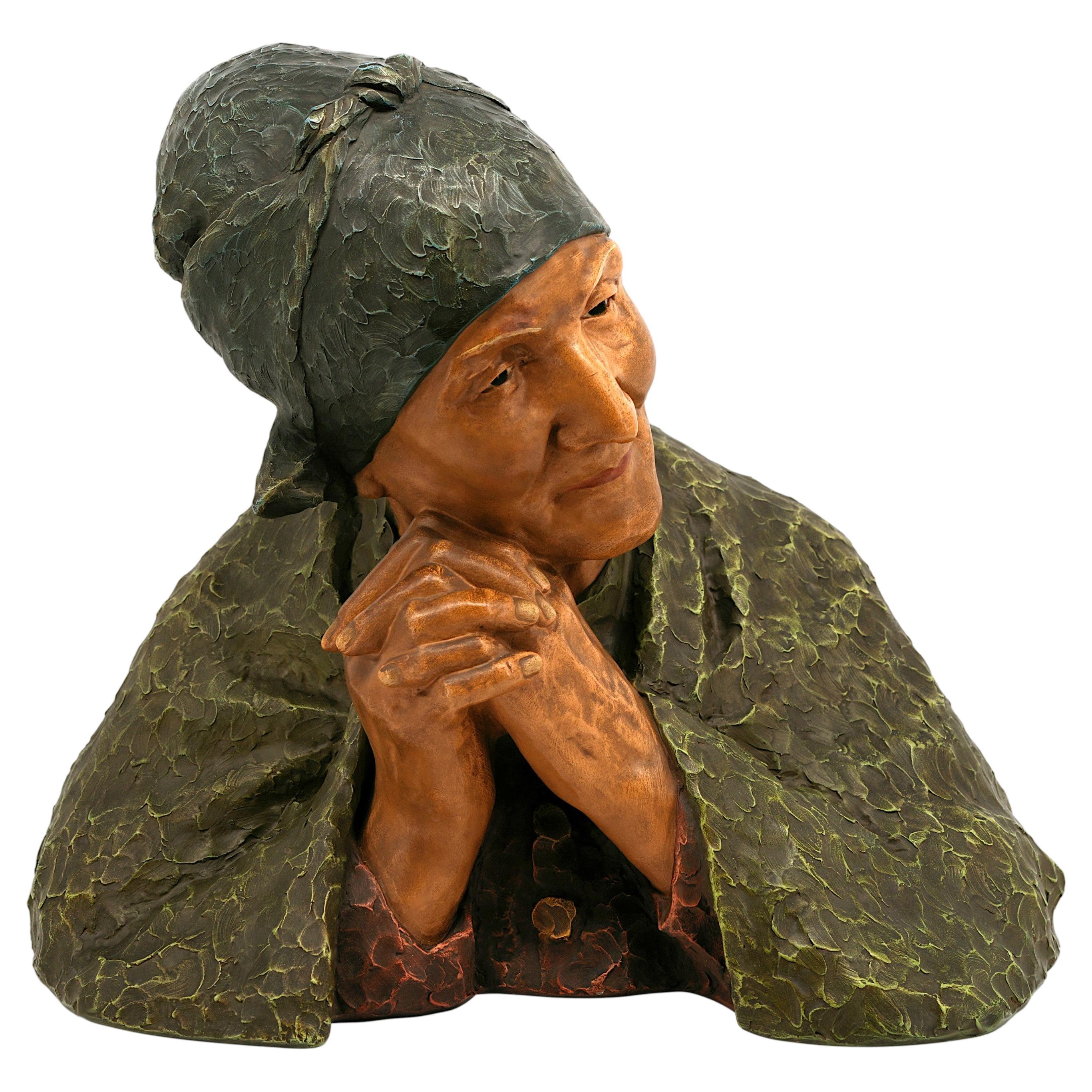 Skulptur einer alten Frau aus Terrakotta von Berthe GIRARDET (1861-1948), Manufacture de l'Isle-Adam  (nördlich von Paris), Frankreich, ca. 1900. Polychrome Terrakotta. Höhe: 16