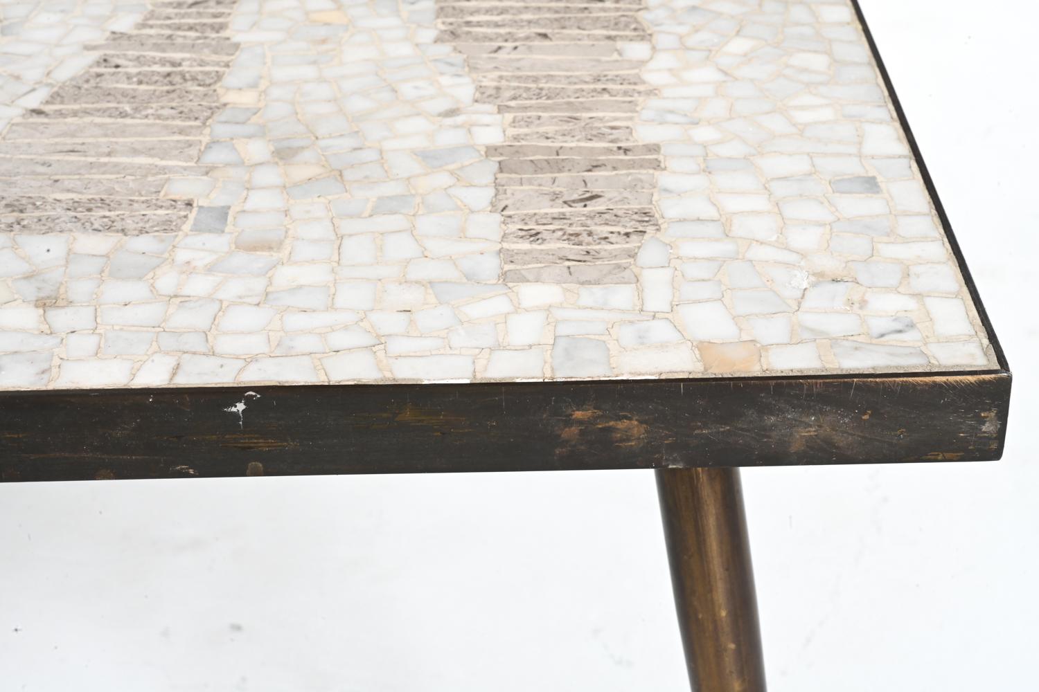 Laiton Table basse Berthold Muller en mosaïque de laiton et de pierres, Allemagne, vers les années 1950 en vente