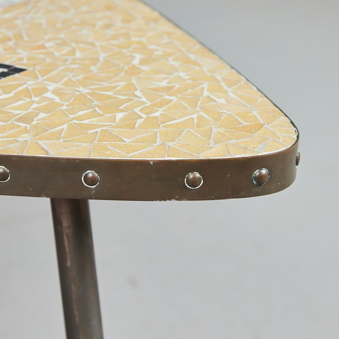 20ième siècle Berthold Müller, table basse / table en mosaïque, laiton, bois, pierre, années 1950 en vente
