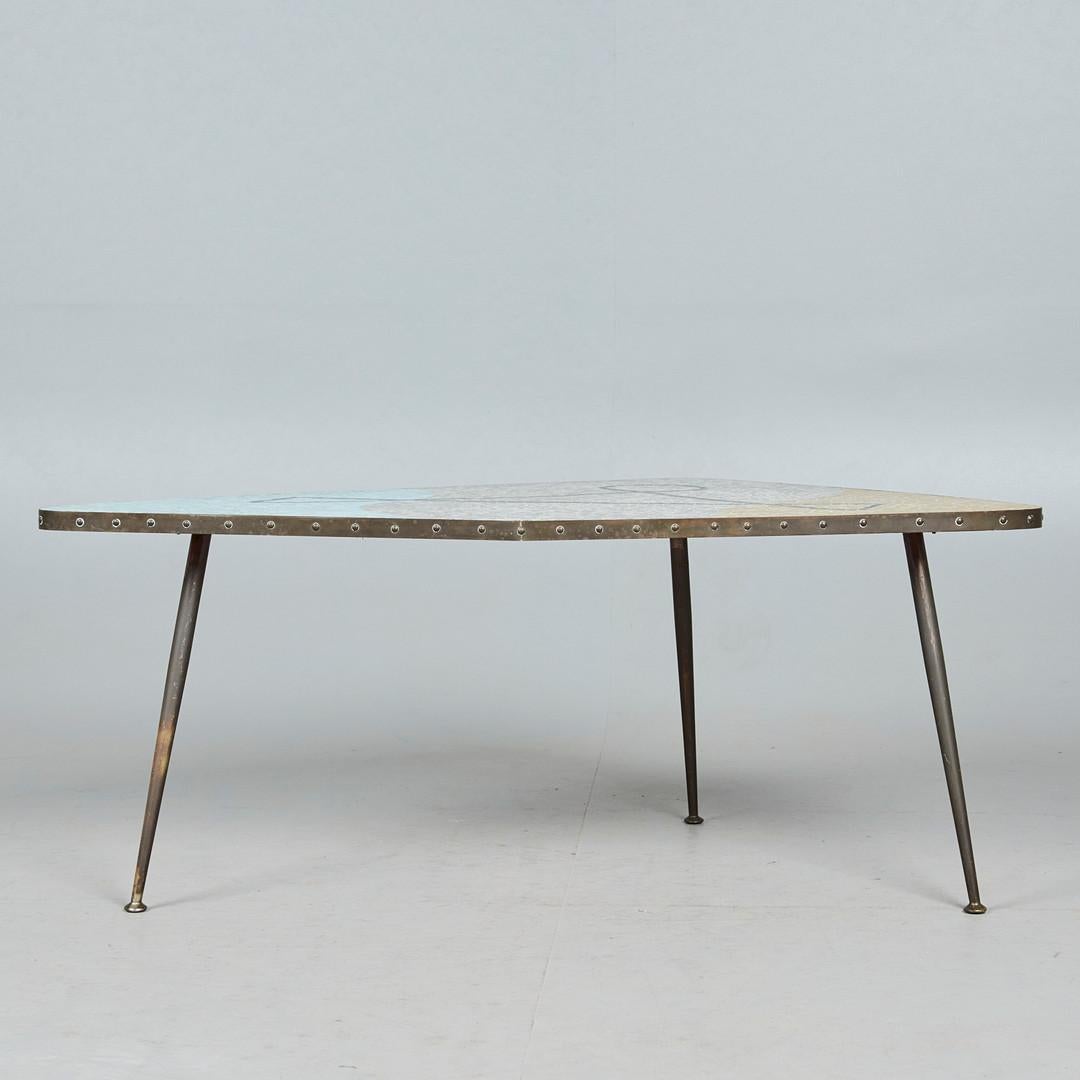 Berthold Müller, table basse / table en mosaïque, laiton, bois, pierre, années 1950 en vente 1
