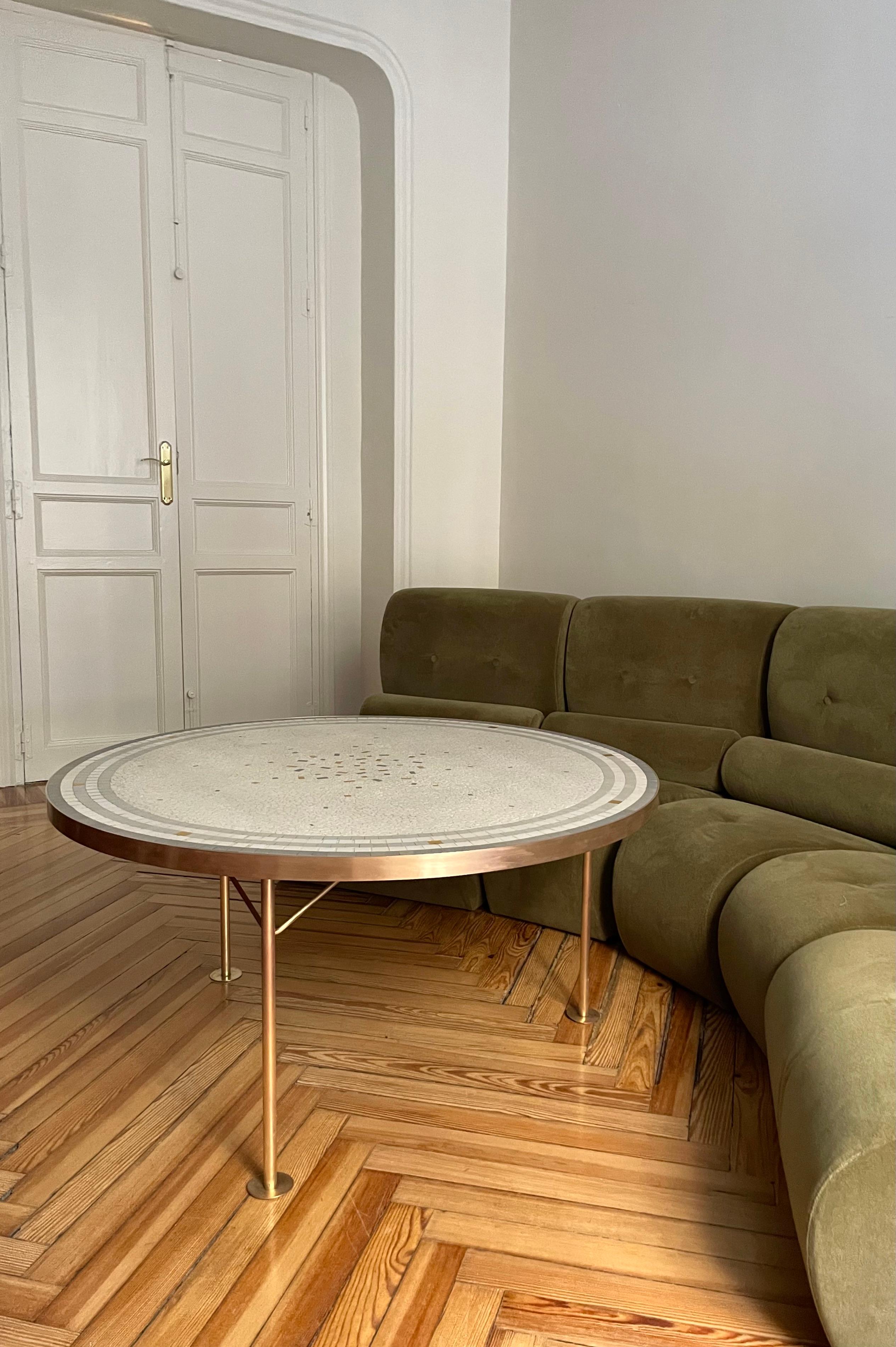 Allemand Table en mosaïque et laiton de Berthold Müller en vente