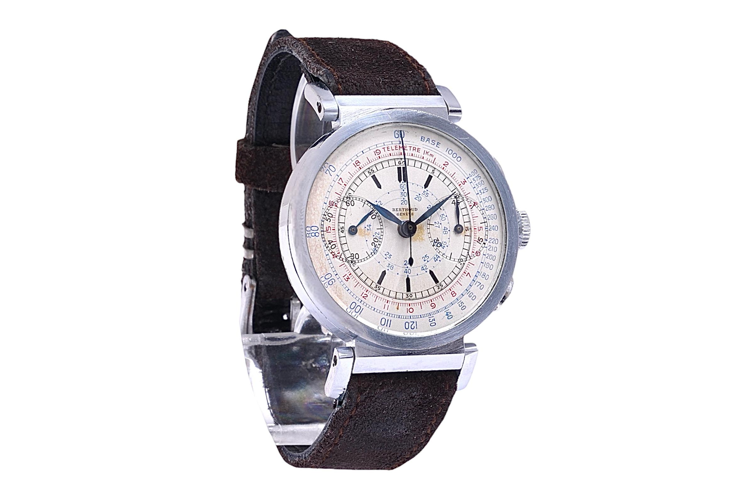 Berthoud / Universal Genève Uni Compax Chronograph Wrist Watch, Rare Collectors In Excellent Condition For Sale In Antwerp, BE