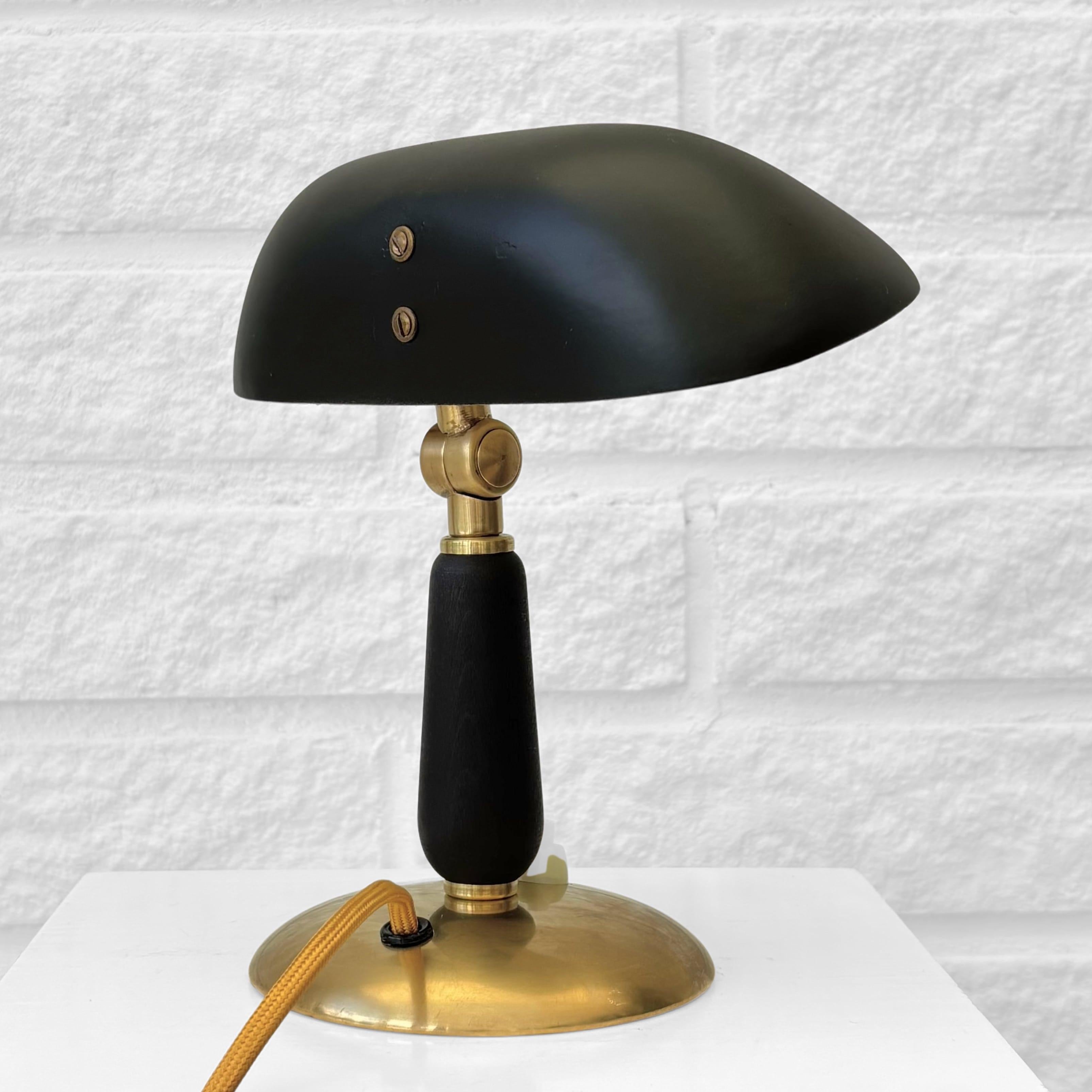 Bertil Brisborg Modernisten Tischlampe 31866, Nordiska Kompaniet, Schweden, 1940er Jahre (Mitte des 20. Jahrhunderts) im Angebot