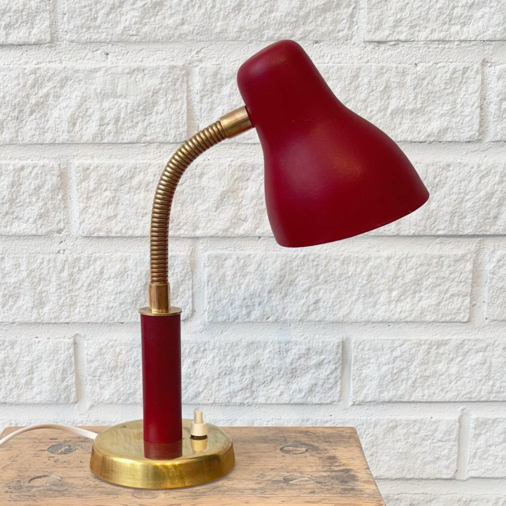 Bertil Brisborg, Nordiska Kompaniet, Lámpara de escritorio escandinava 32535, Suecia, años 50 Sueco en venta