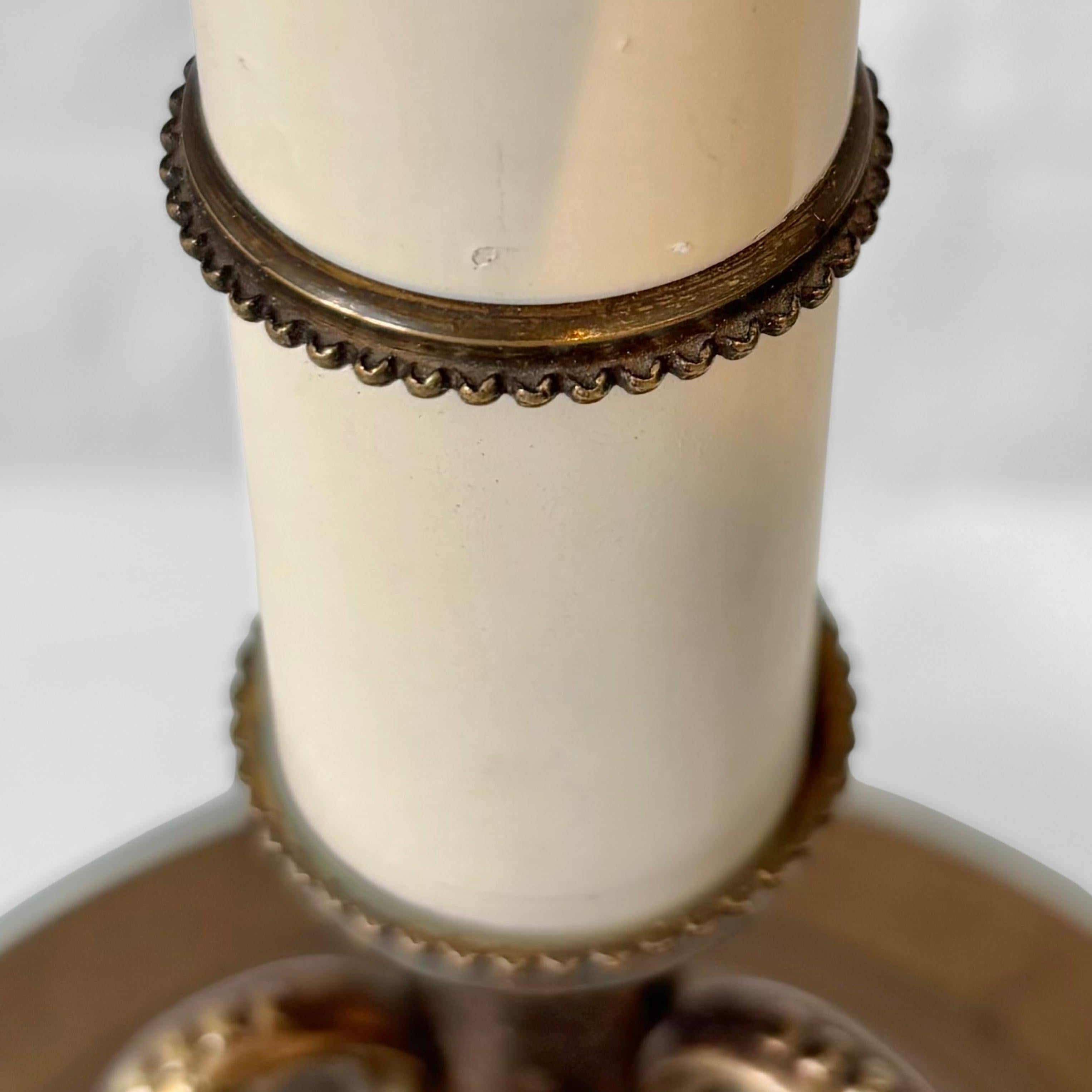 Bertil Brisborg, Nordiska Kompaniet, lampe de table, laiton et acier, Suède, années 1930 en vente 1