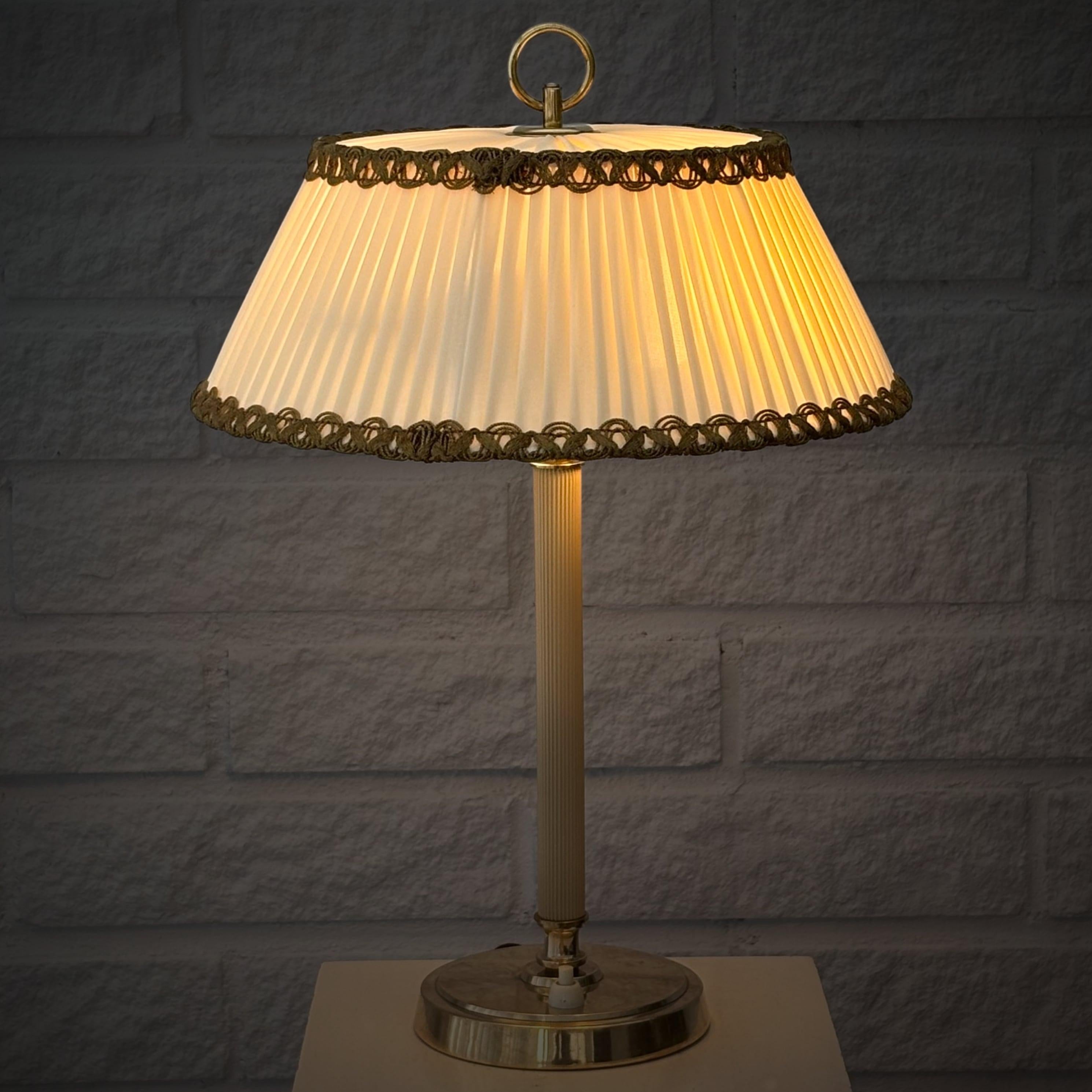 Scandinavian Modern Bertil Brisborg, Nordiska Kompaniet, table lamp, brass & textile, Sweden, 1940s For Sale