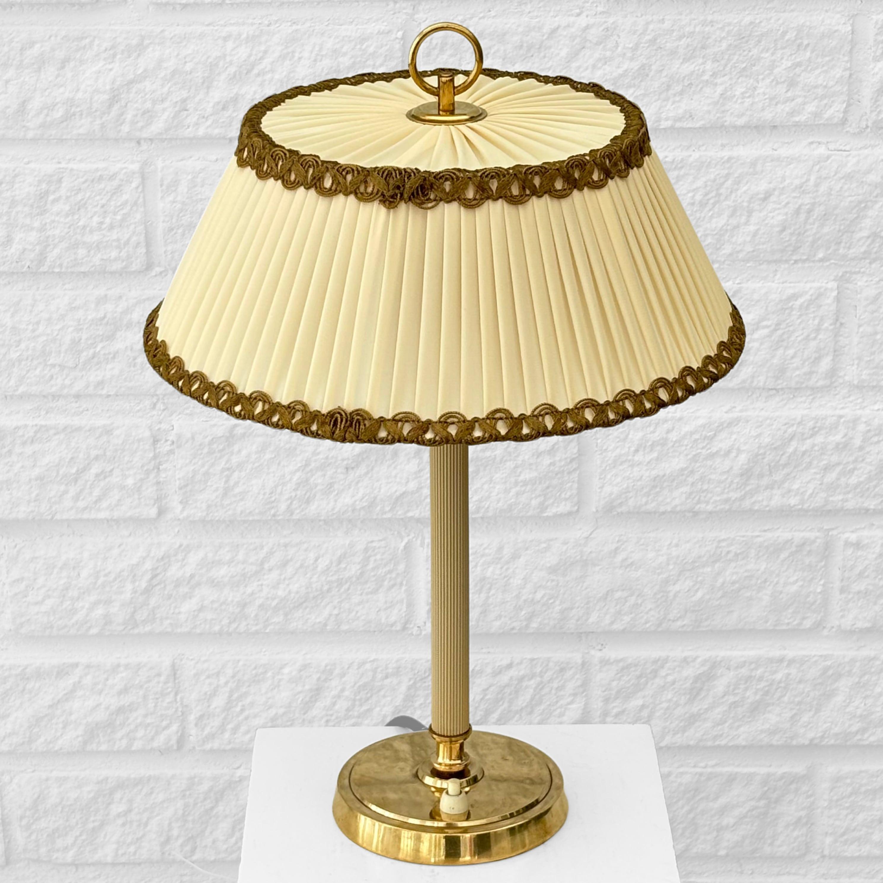 Mid-20th Century Bertil Brisborg, Nordiska Kompaniet, table lamp, brass & textile, Sweden, 1940s For Sale