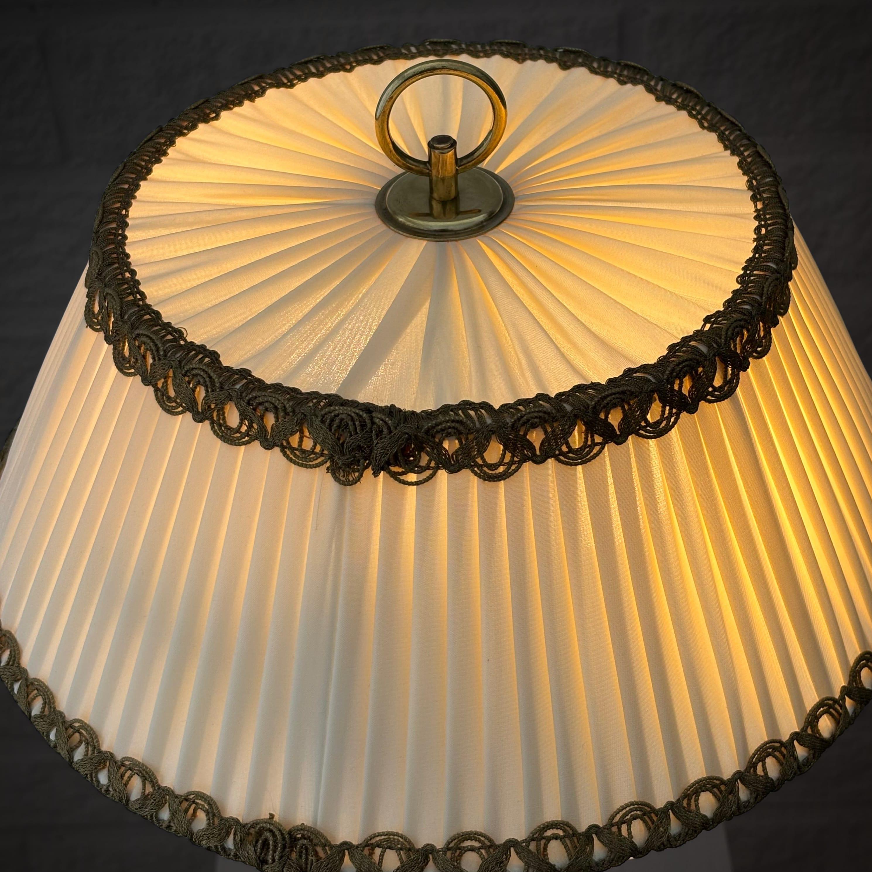 Bertil Brisborg, Nordiska Kompaniet, table lamp, brass & textile, Sweden, 1940s For Sale 1