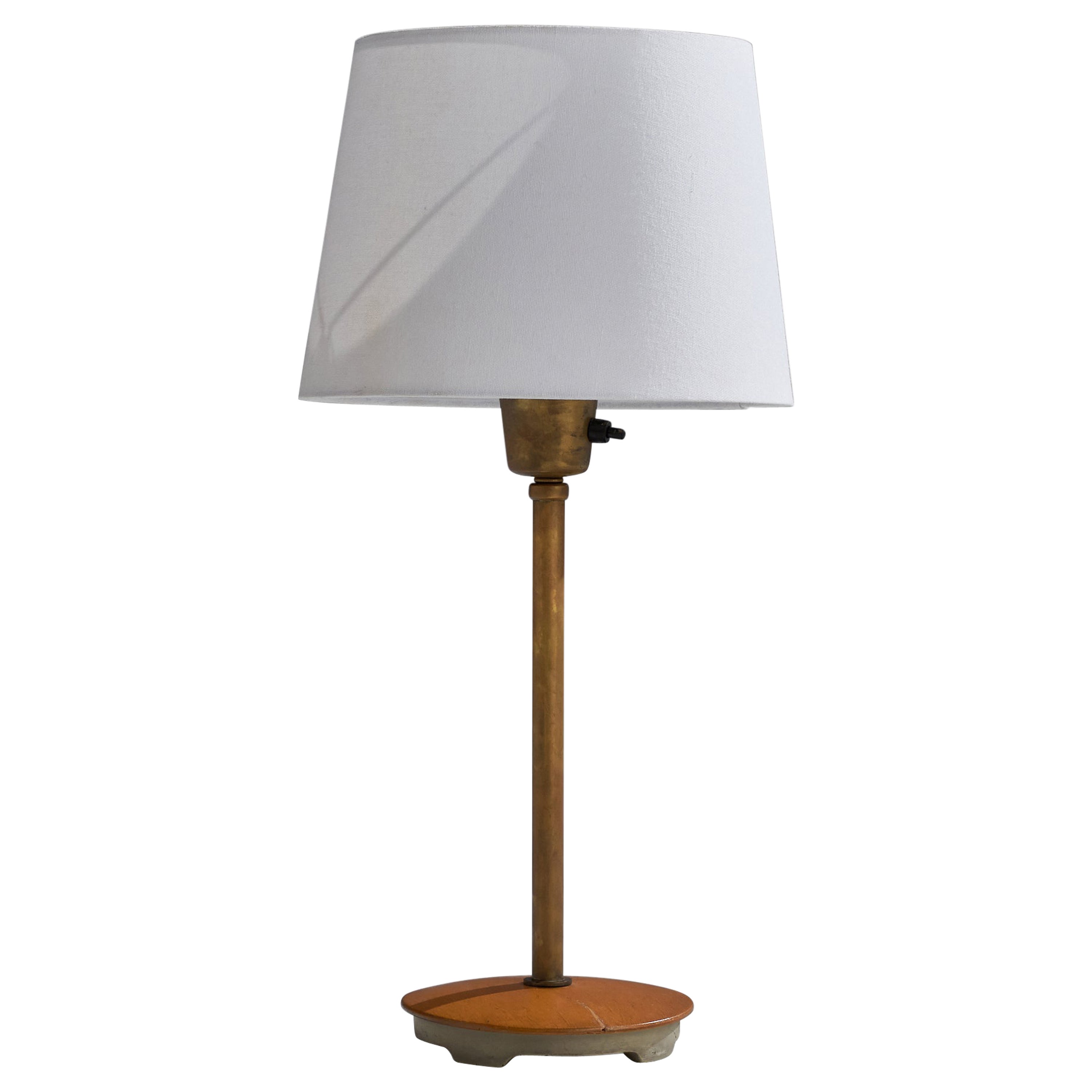 Lampe de bureau Bertil Brisborg, laiton, chêne, fer, Suède, années 1940