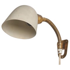 Bertil Brisborg, lampada da parete, ottone, metallo, Nordiska Kompaniet, Svezia, anni ’40 circa