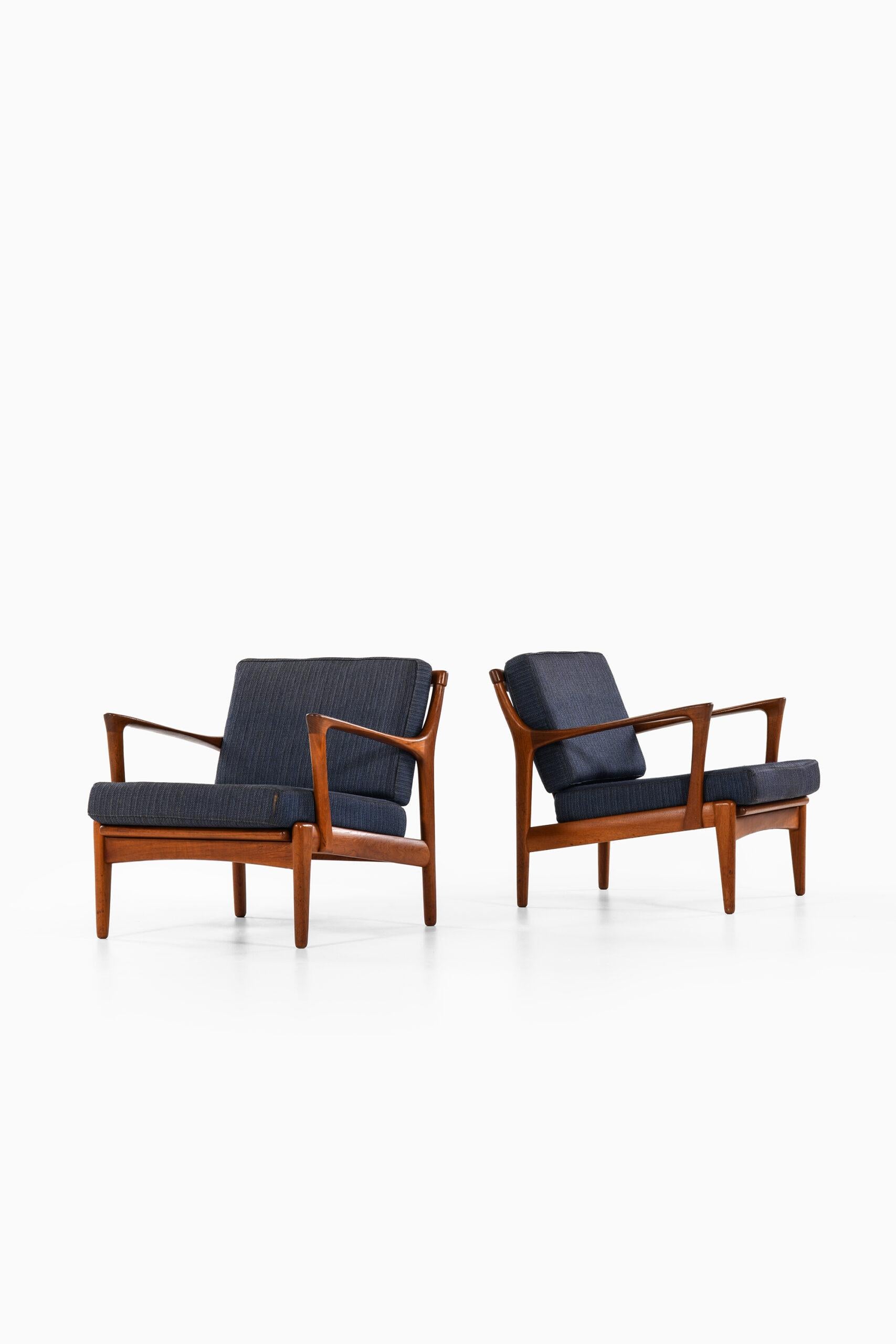 Pair of easy chairs model Kuba designed by Bertil Fridhagen. Produced by Bröderna Andersson in Sweden.