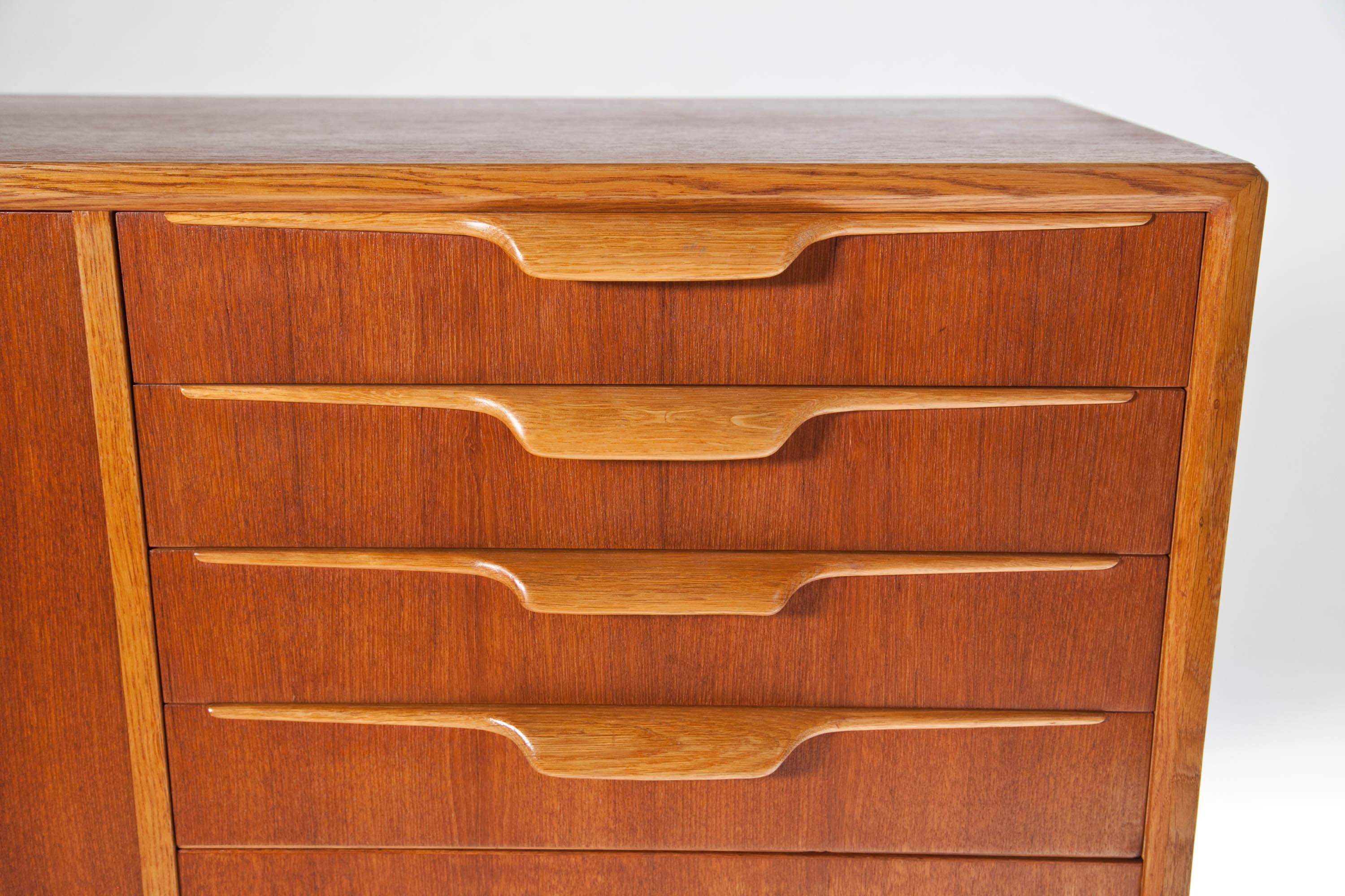 Bertil Fridhagen Teak High Sideboard for Bodafors Sweden, 1950's For Sale 4