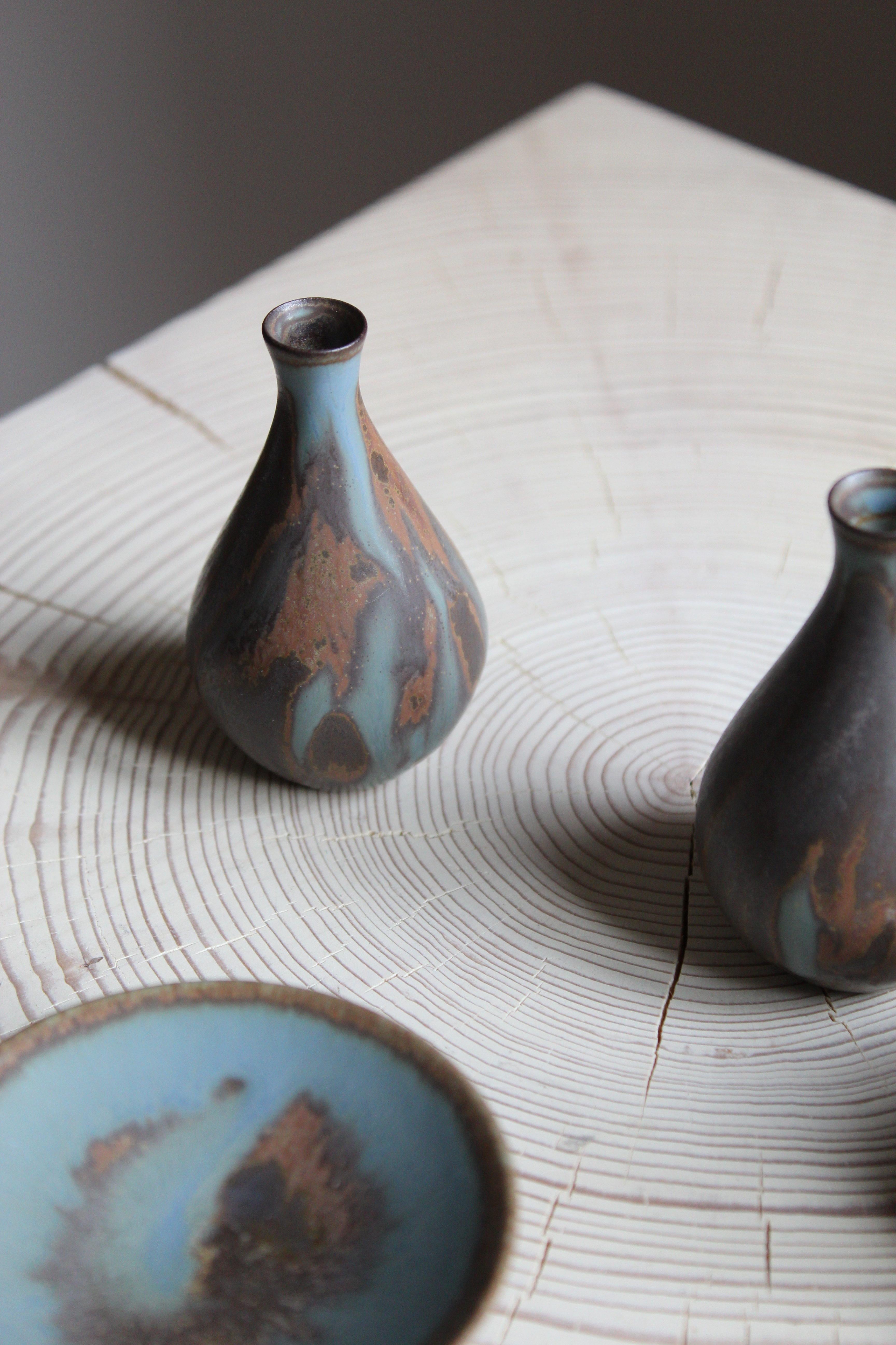 Bertil Lundgren, Vases and Bowl, Blue / Brown Glazed Stoneware Rörstand, 1950s In Good Condition In High Point, NC