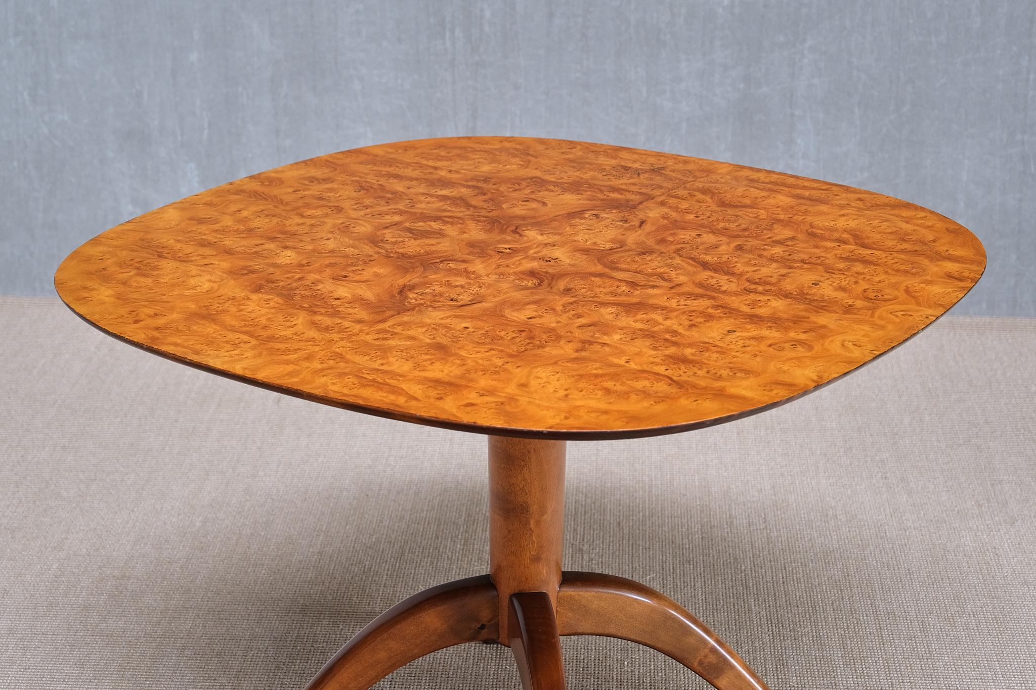Table basse et d'appoint Bertil Söderberg en bois de ronce, Svensk Hemslöjd, Suède, années 1930 en vente 2