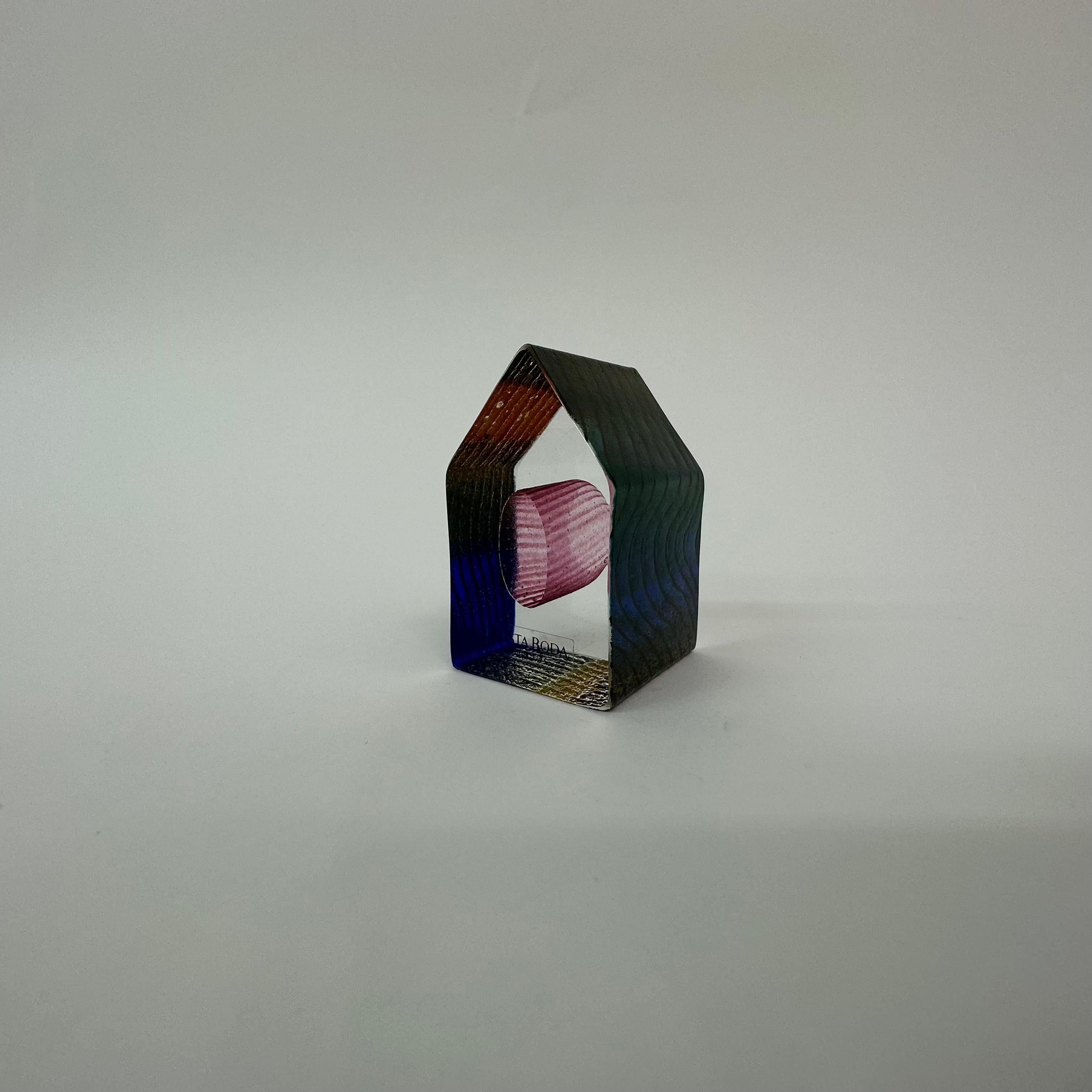 Suédois Bertil Vallien pour Kosta Boda, Suède, sculpture miniature « House Country Living »  en vente