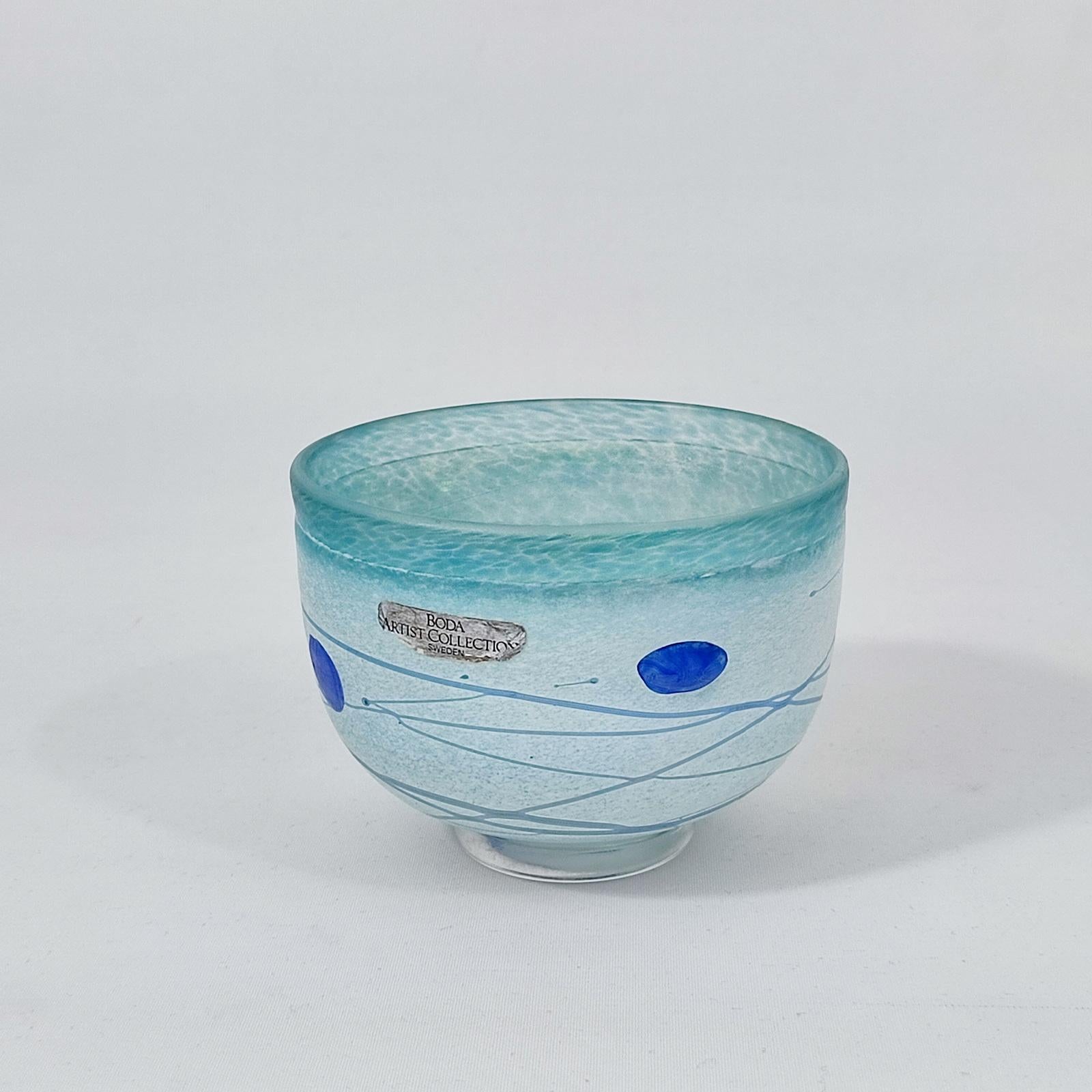 Bertil Vallien Galaxy Blue Glass Bowl, Kosta Boda Sweden, 1980s In Excellent Condition For Sale In Bochum, NRW