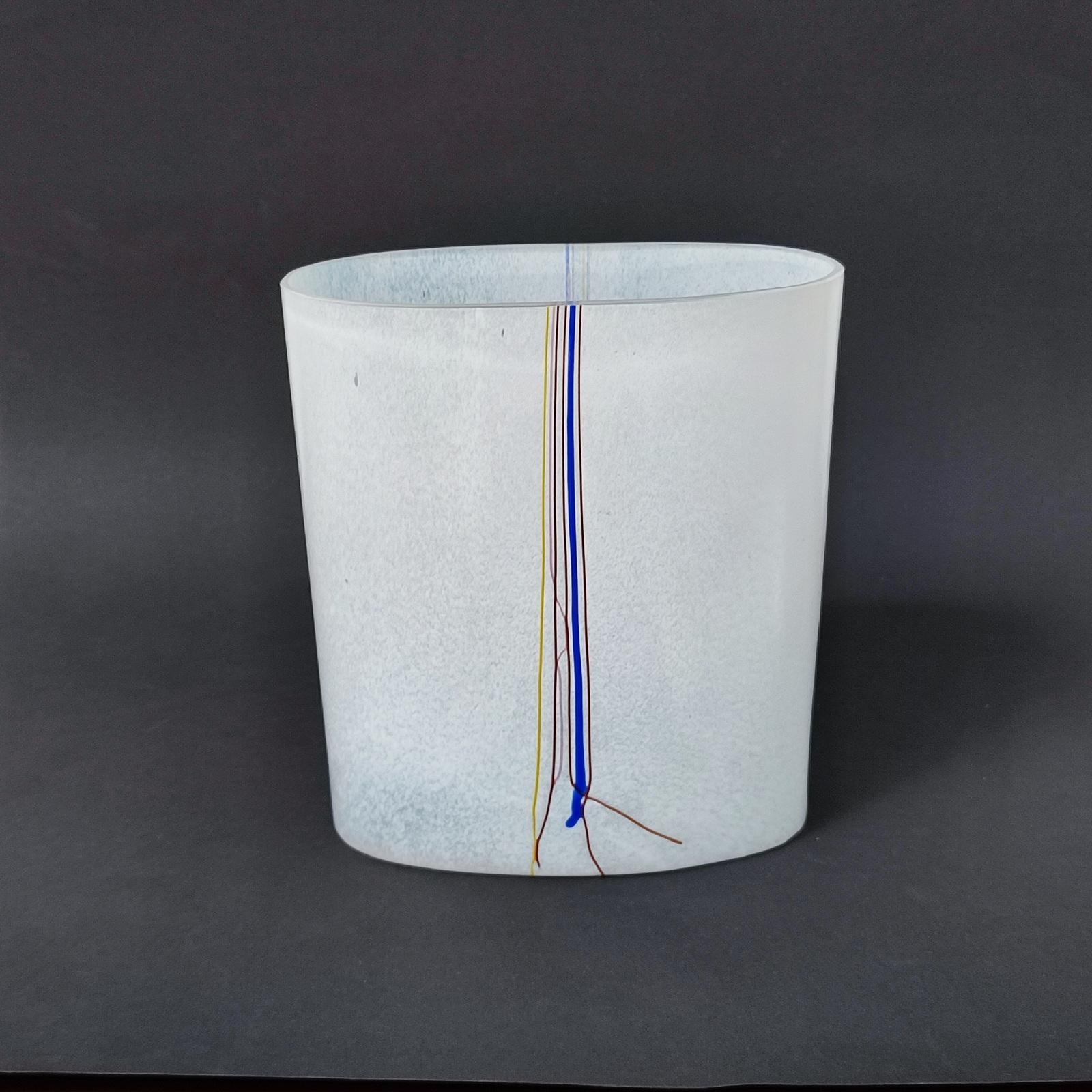 Vaso arcobaleno Bertil Vallien, Kosta Boda Swedish art glass In condizioni ottime in vendita a Bochum, NRW
