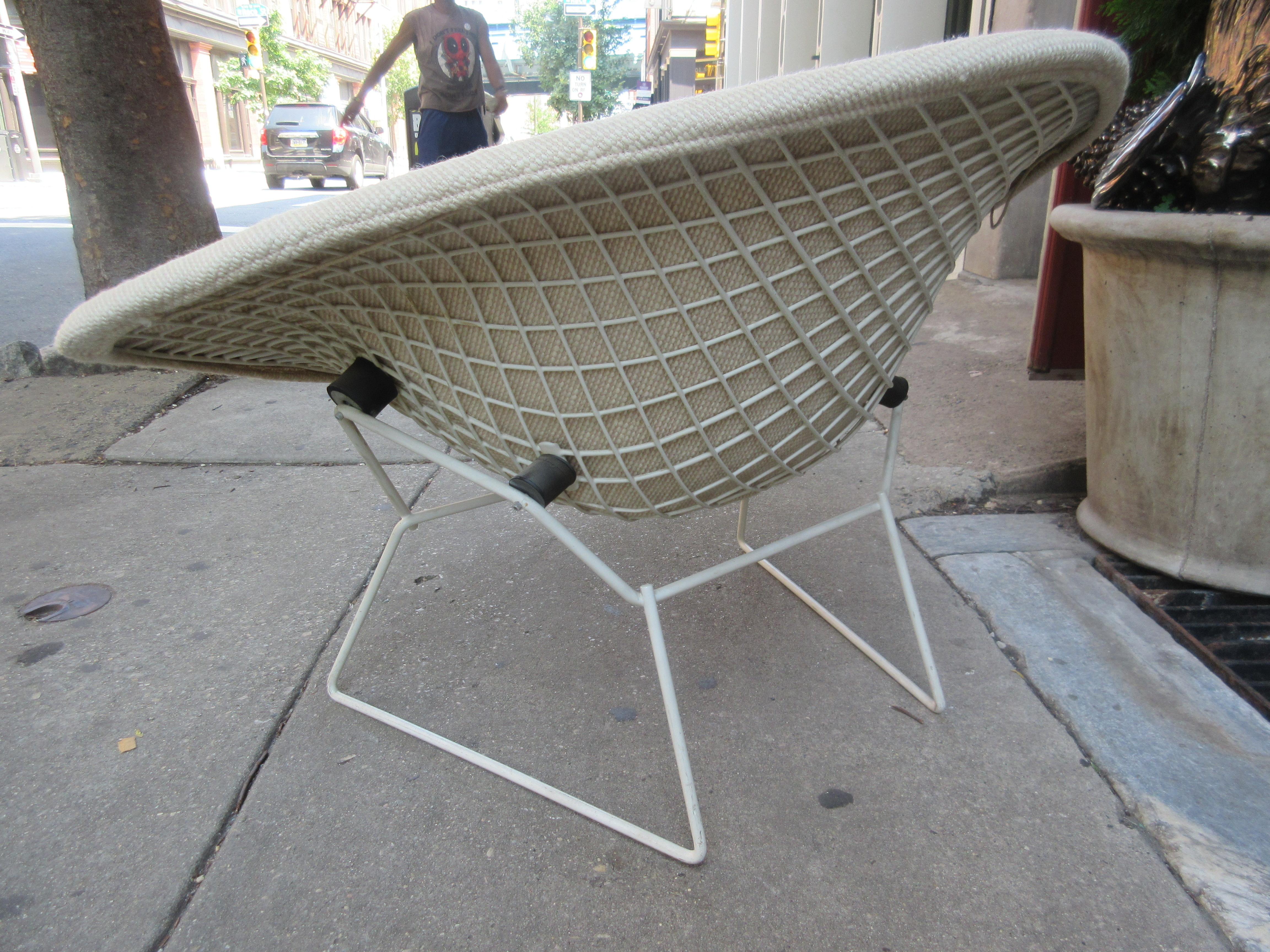 Mid-Century Modern Bertioa Knoll Large Rocking Diamond Chair in Cato Fabric