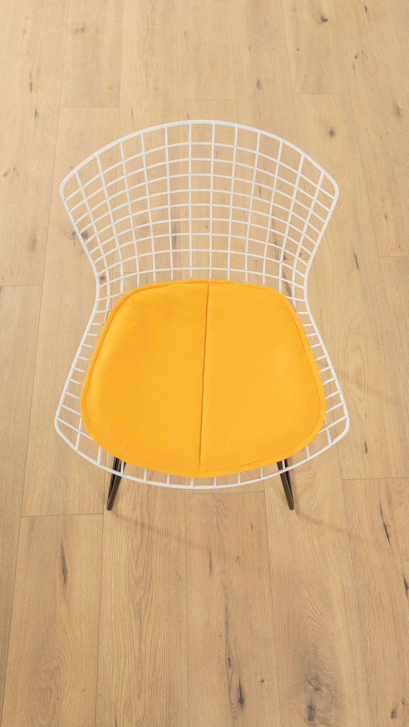 Mid-20th Century BERTOIA Chair, Model 420, Harry Bertoia for Knoll For Sale