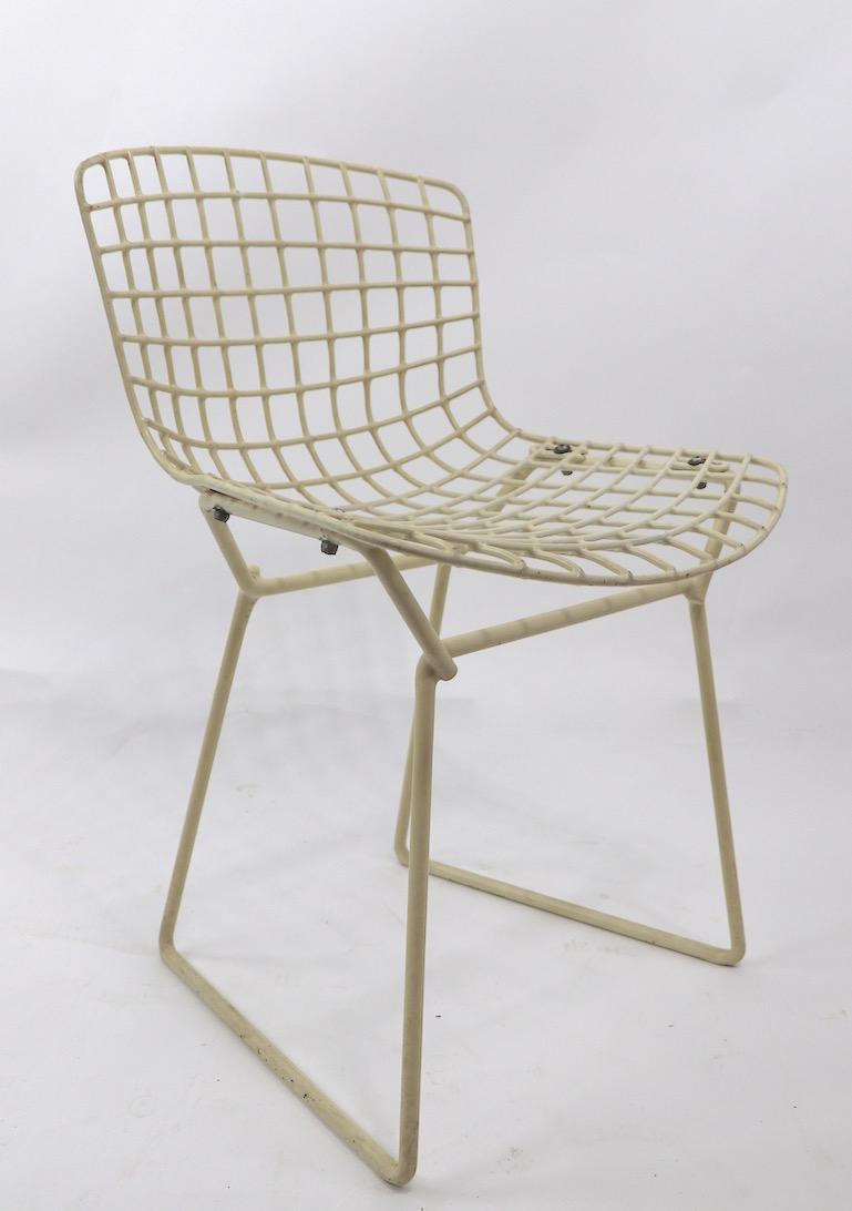 Bertoia Childs Chair for Knoll In Good Condition For Sale In New York, NY