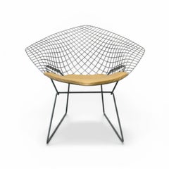 Bertoia Diamond Chair by Knoll, Mid-Century Modern, Circa 1970, Pair