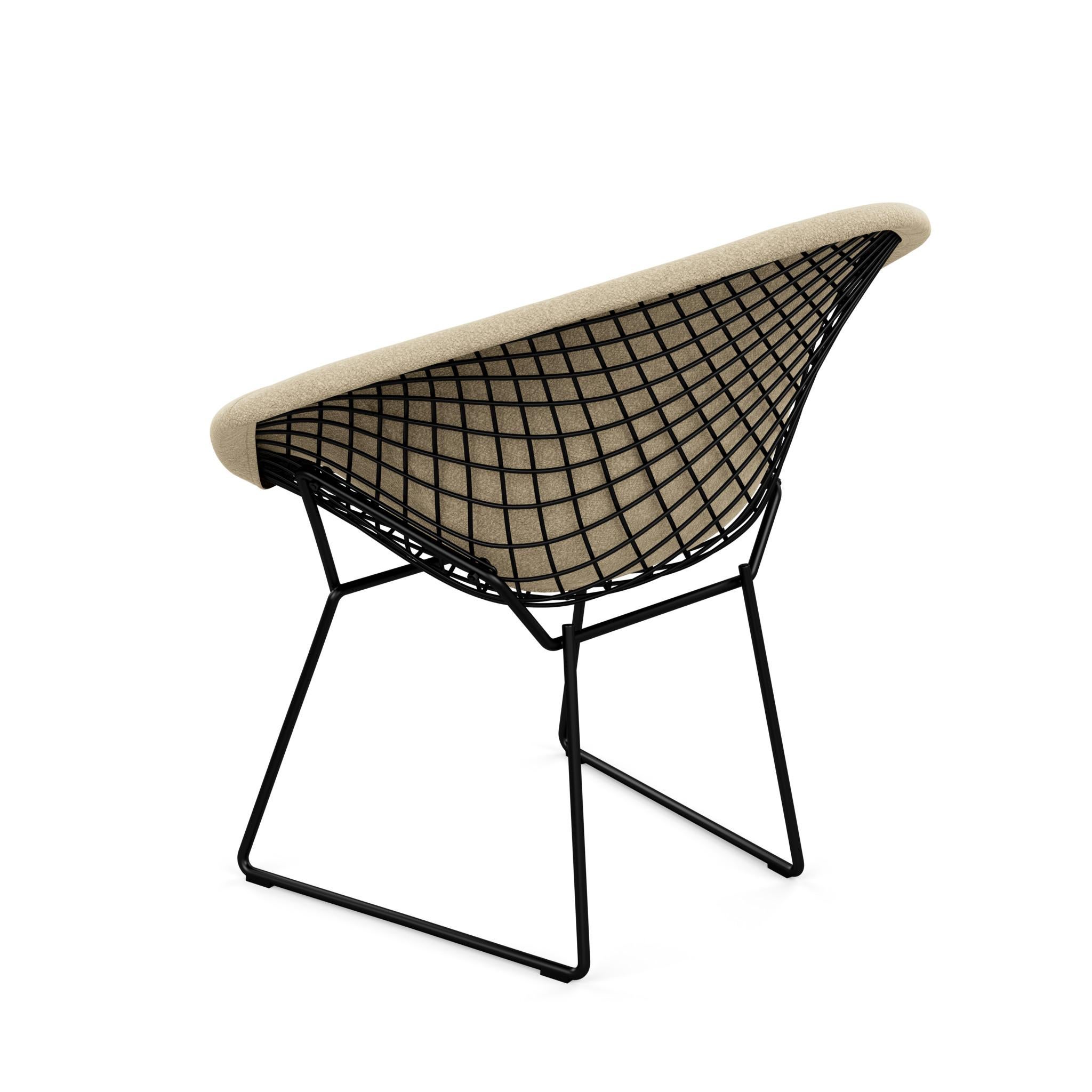 Bertoia’s wire chair collection is among the most recognized achievements of mid-century modern design and a proud part of the Knoll heritage. A fully upholstered cover adds softness and texture to the graceful lines and industrial beauty of Harry