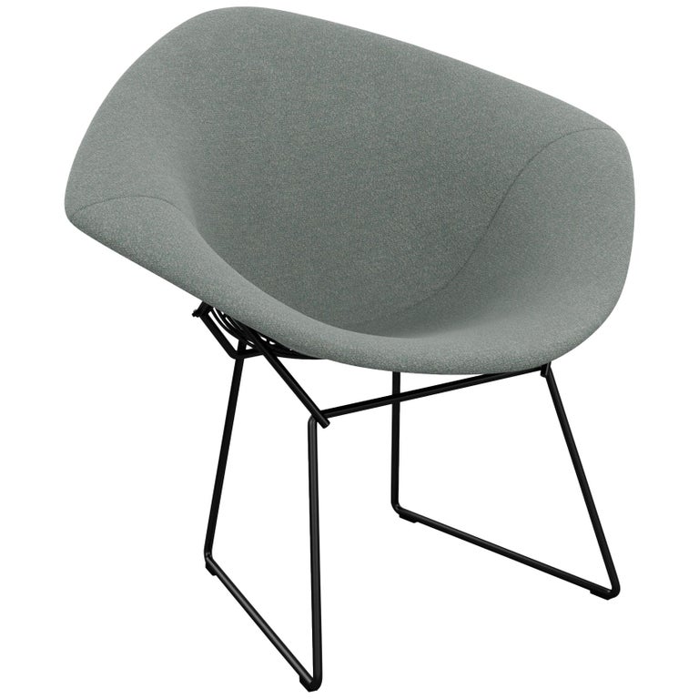 Bertoia Diamond Chair in Classic Boucle/Smoke Full Cover and Black