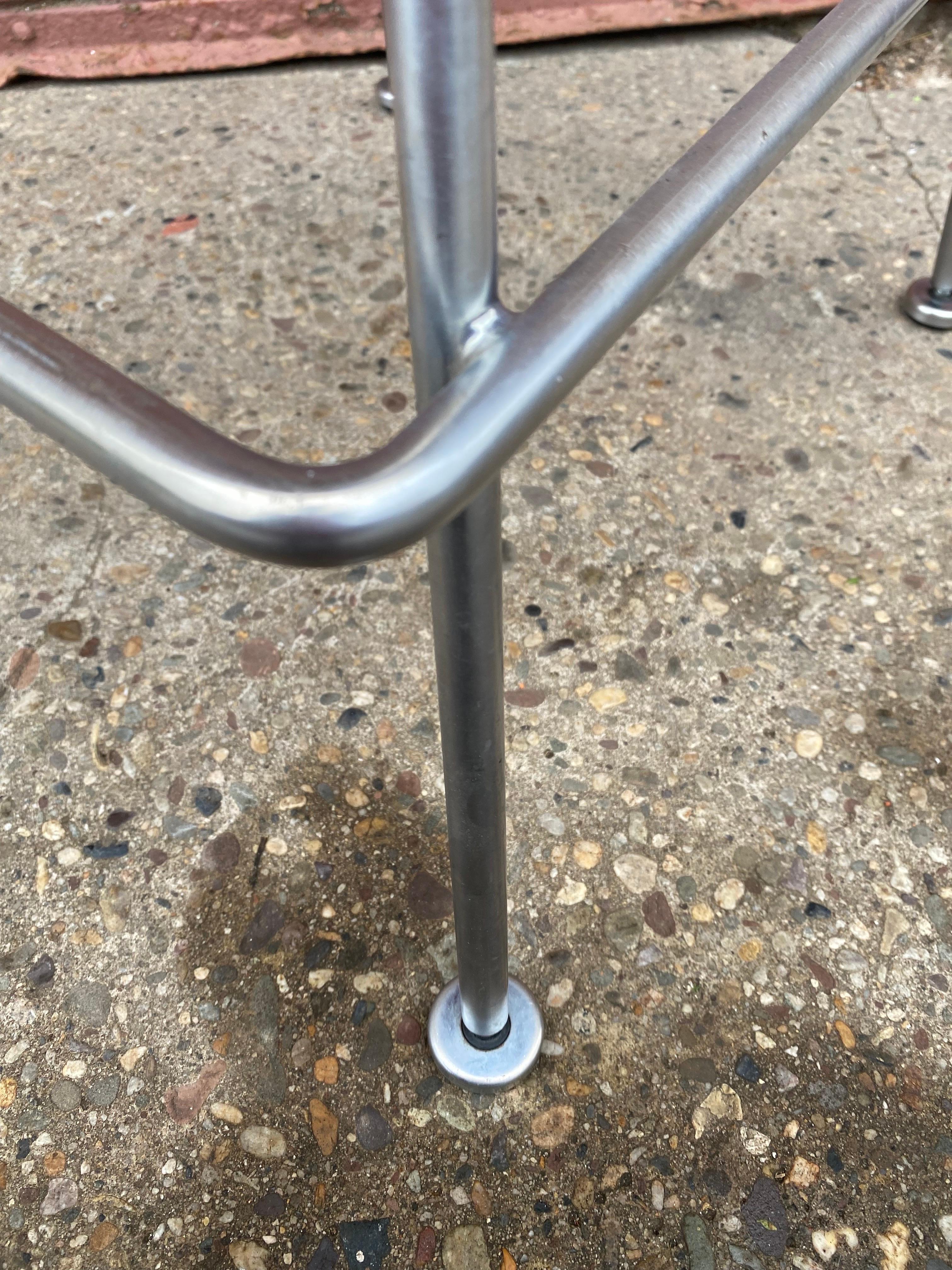 Bertoia for Knoll Bar Stool In Good Condition In Philadelphia, PA