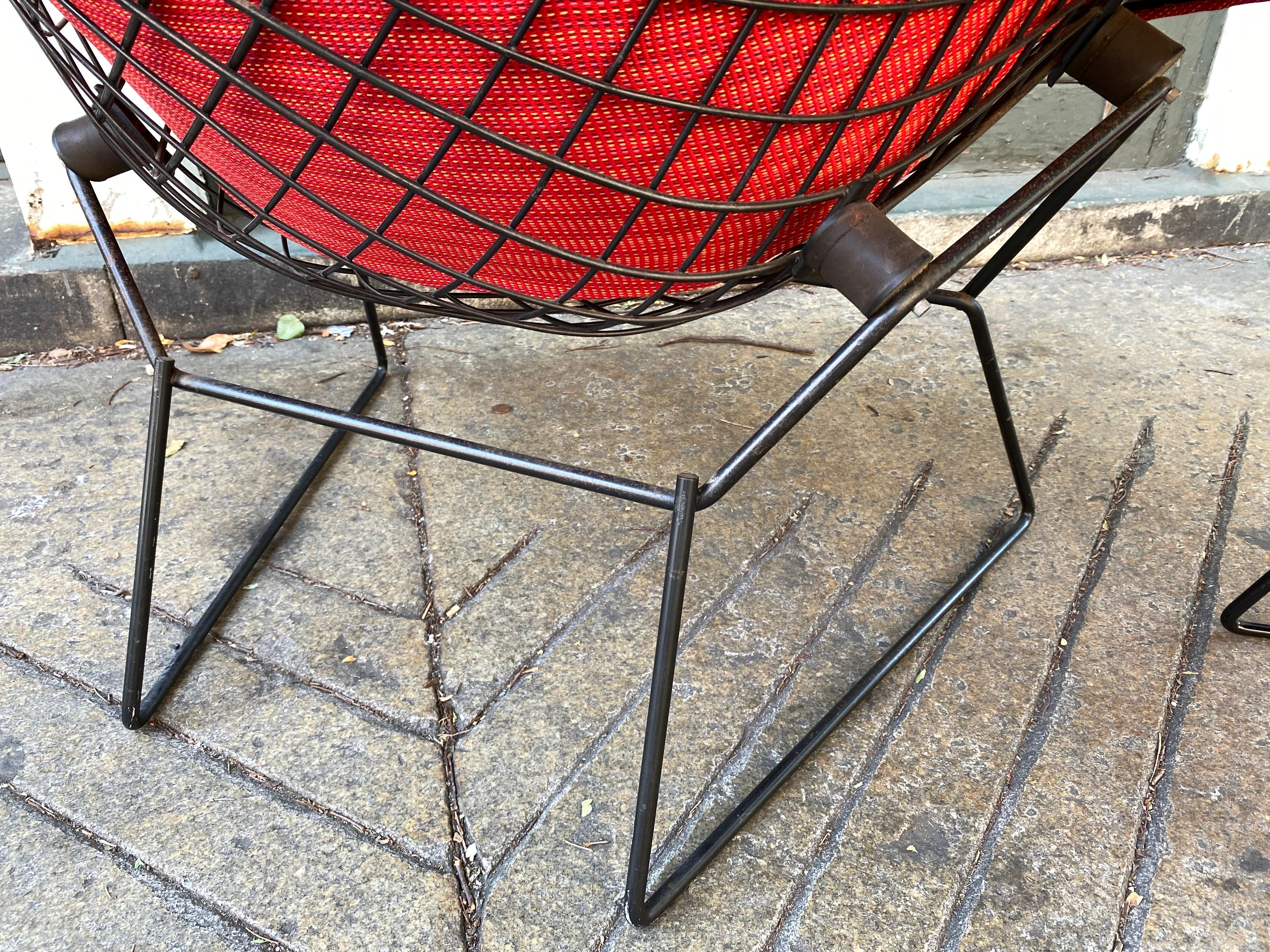Bertoia for Knoll Large Diamond Chair and Ottoman with New Knoll Cover! In Good Condition For Sale In Philadelphia, PA