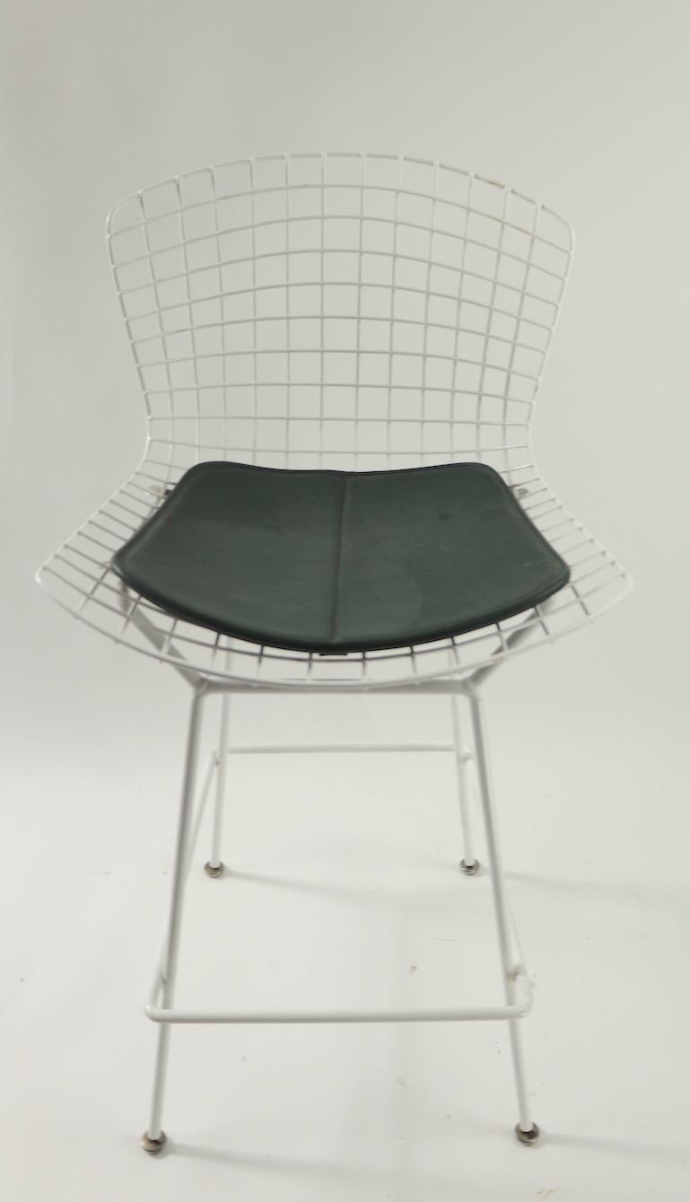 Bertoia for Knoll Stool In Good Condition For Sale In New York, NY
