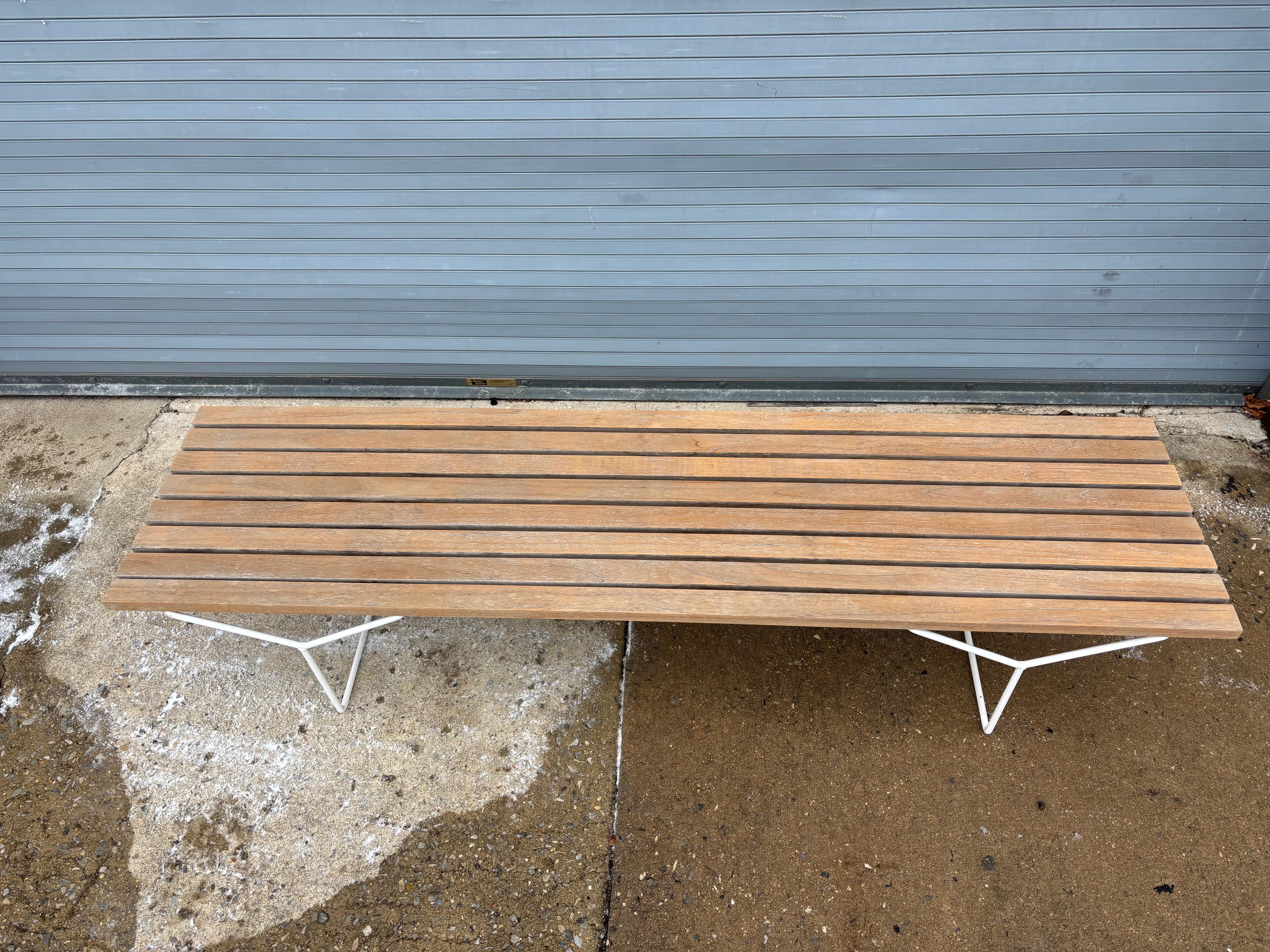 Bertoia for Knoll Teak 72” Bench In Good Condition For Sale In Philadelphia, PA
