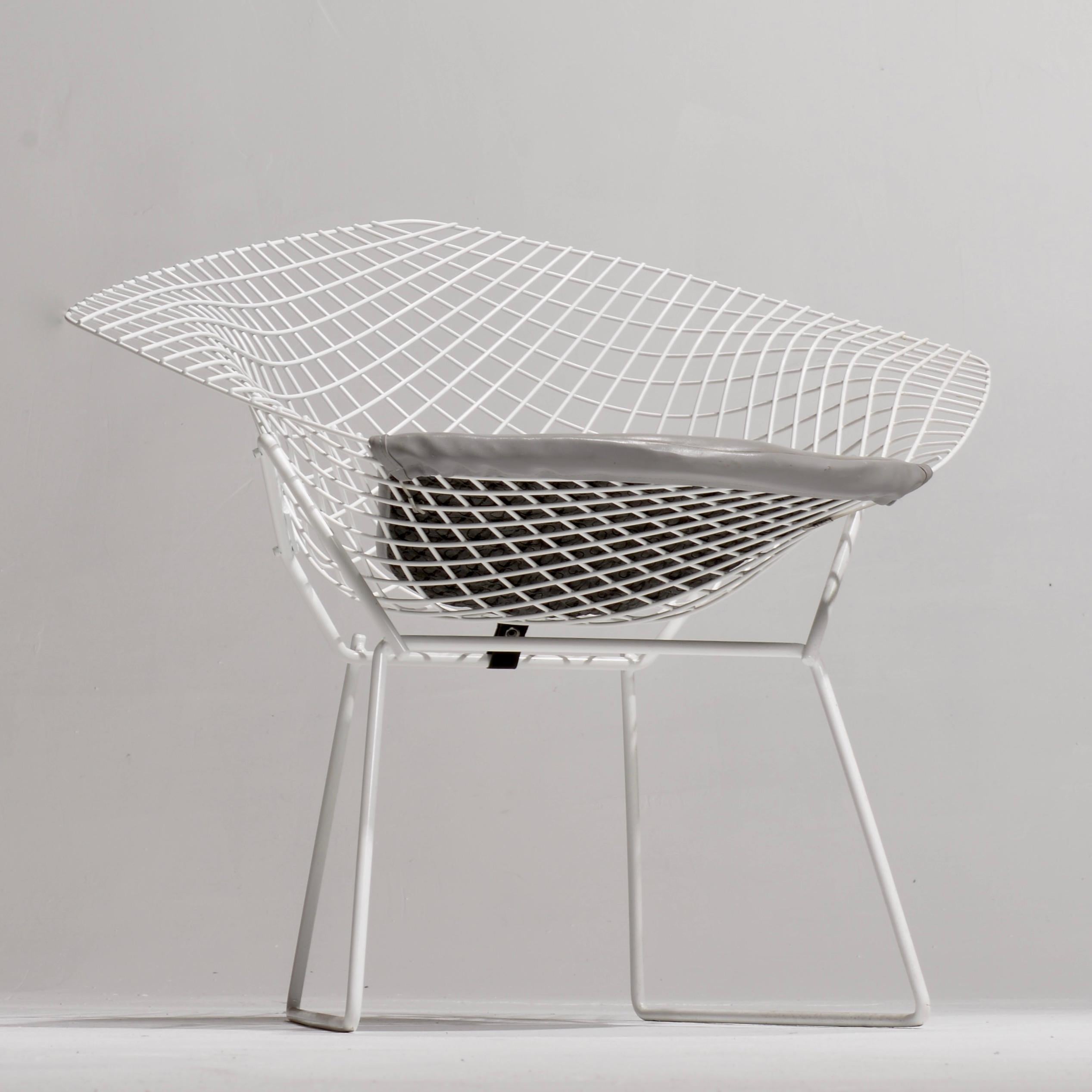 6 chaises « Diamond » Bertoia pour Knoll en métal blanc en vente 1